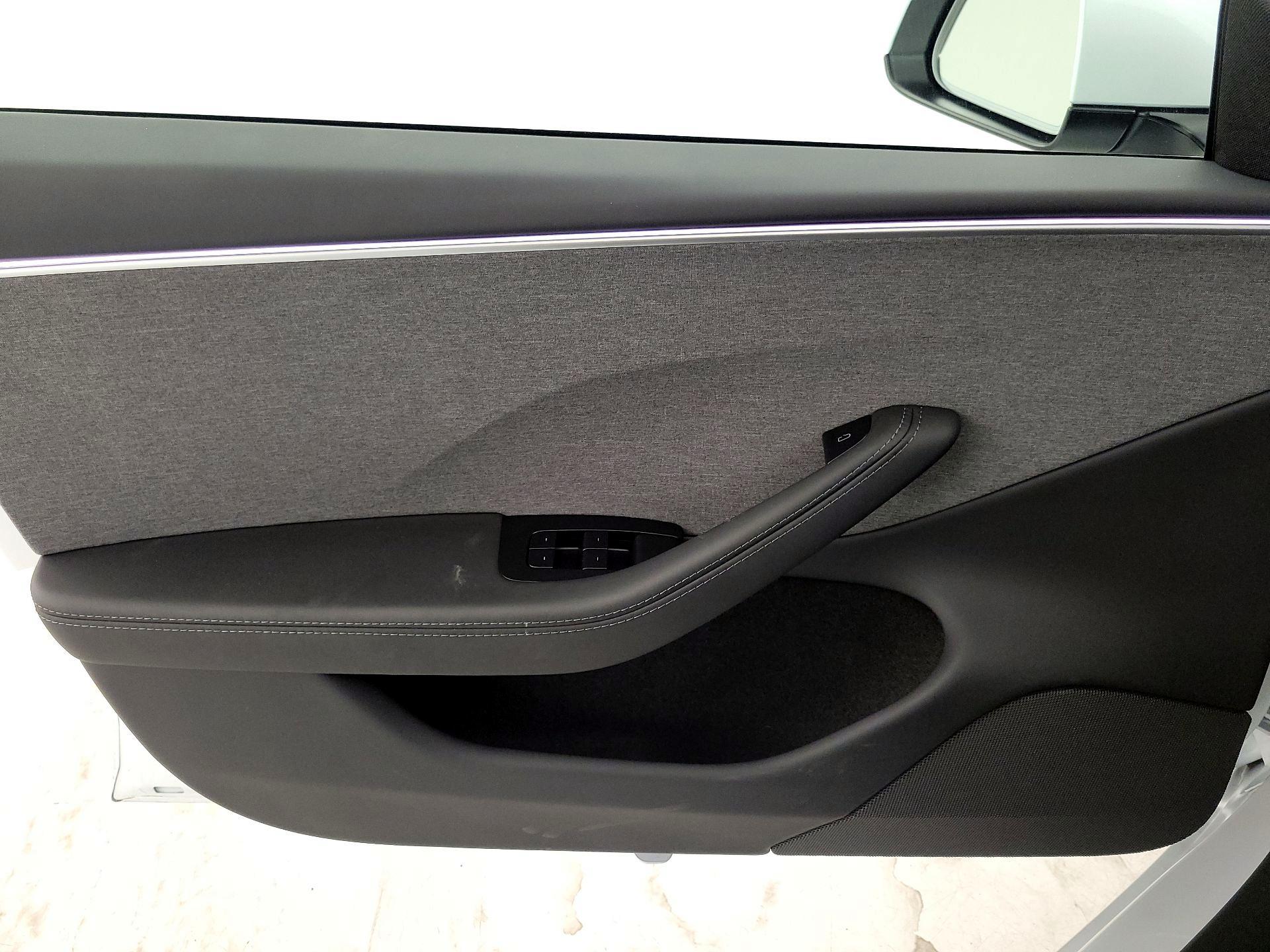 Thumbnail: 2025 Tesla Model 3 - 12