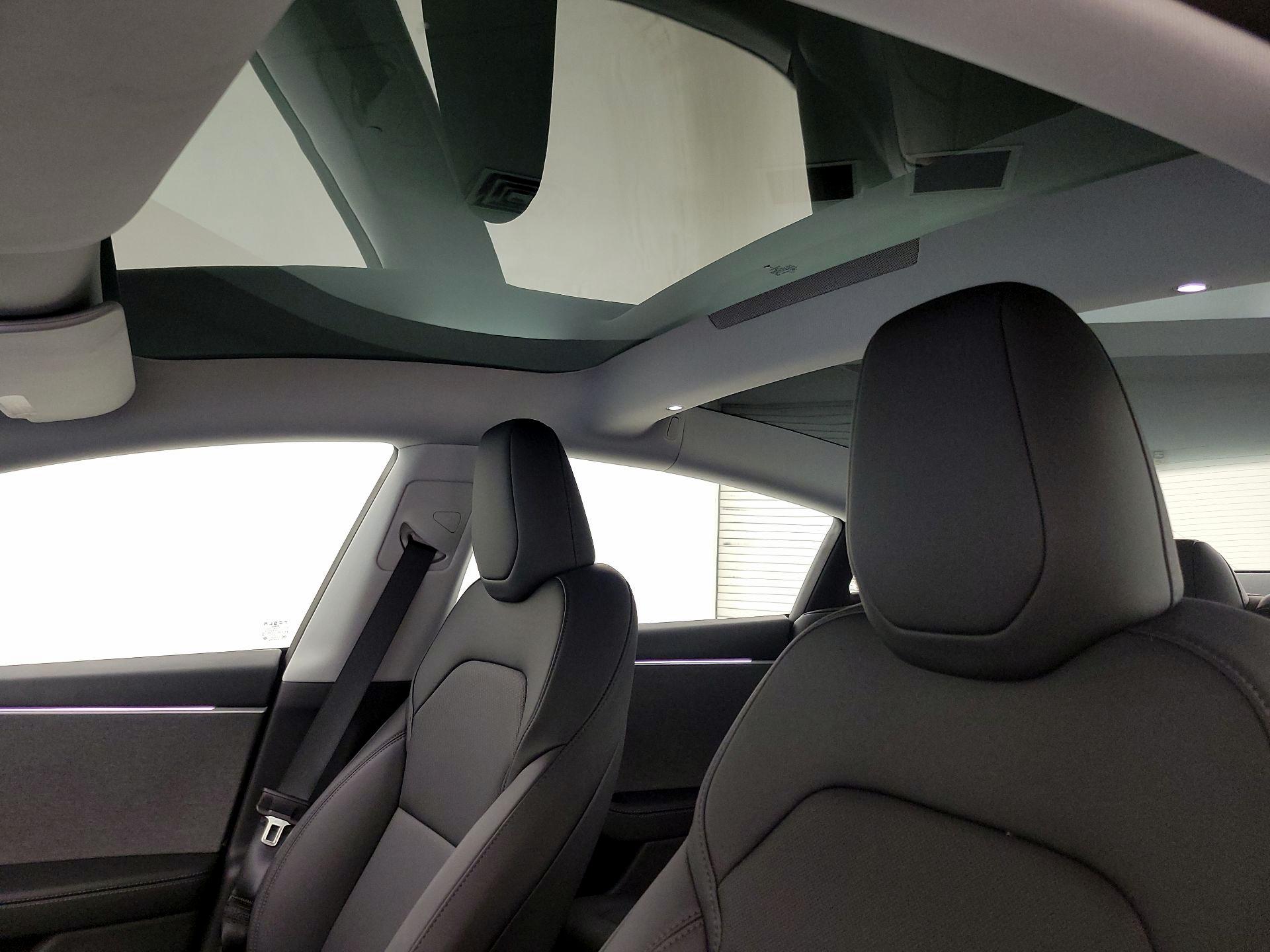 Thumbnail: 2025 Tesla Model 3 - 18