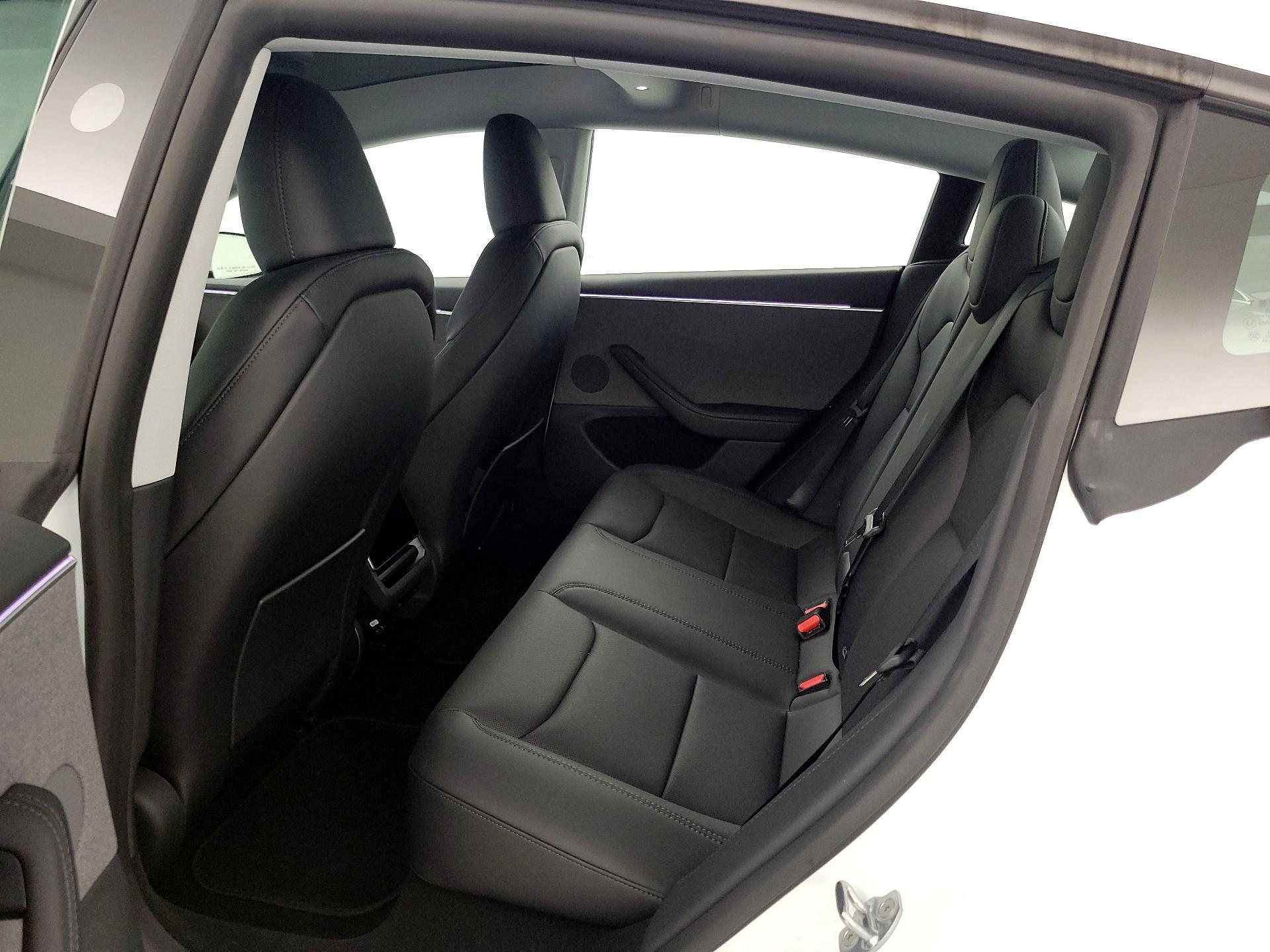 Thumbnail: 2025 Tesla Model 3 - 19