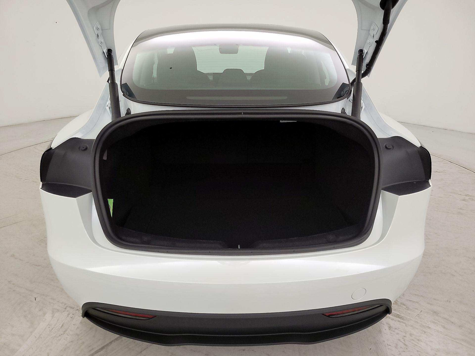 Thumbnail: 2025 Tesla Model 3 - 20