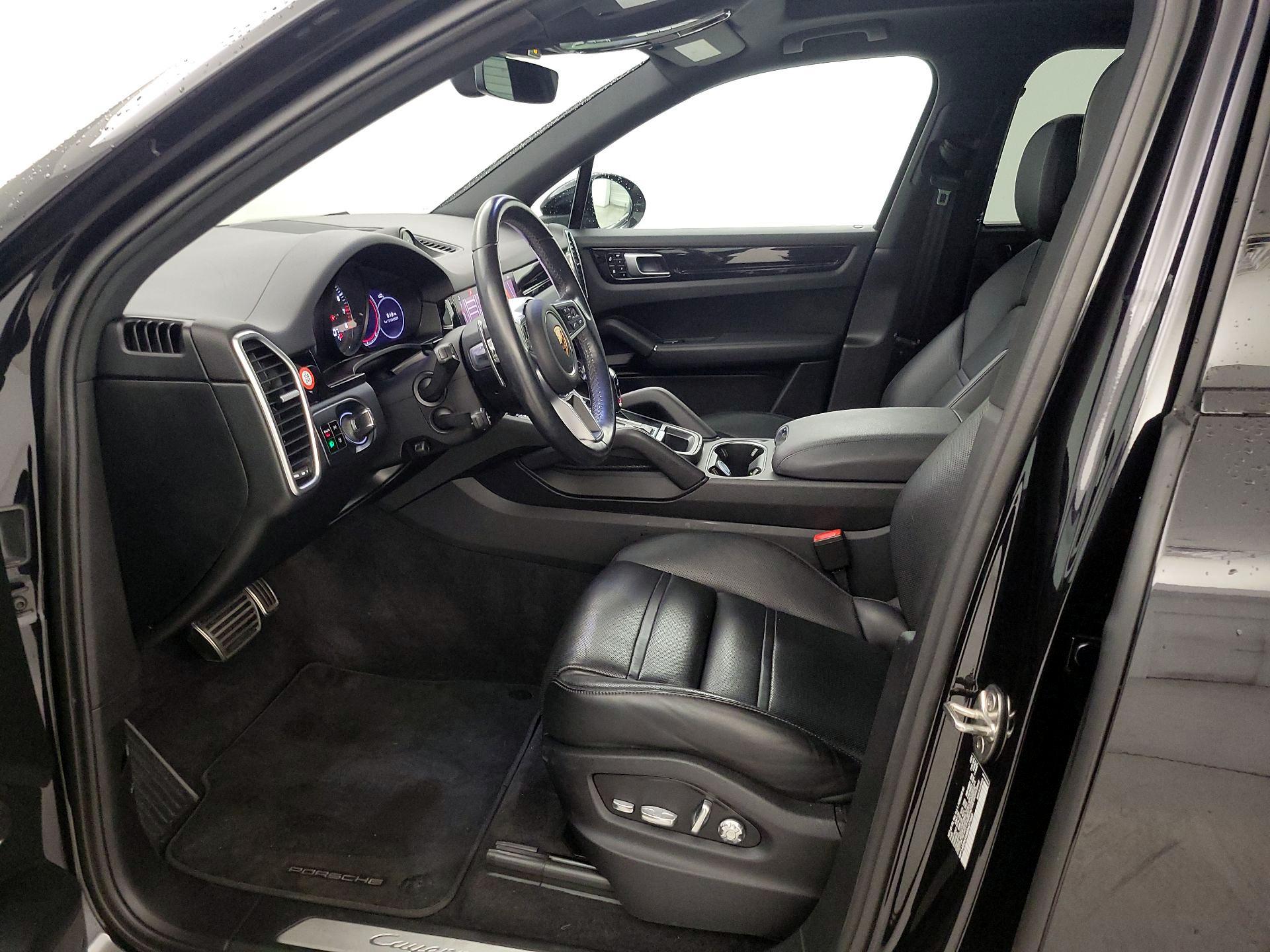 Thumbnail: 2021 Porsche Cayenne - 11