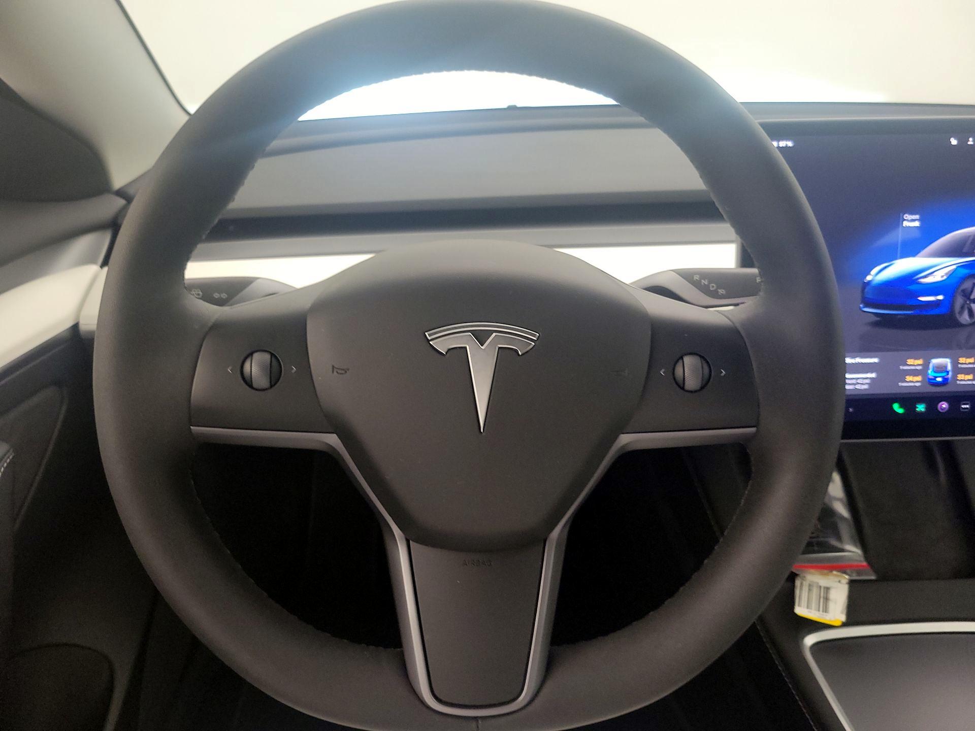 Thumbnail: 2023 Tesla Model 3 - 10