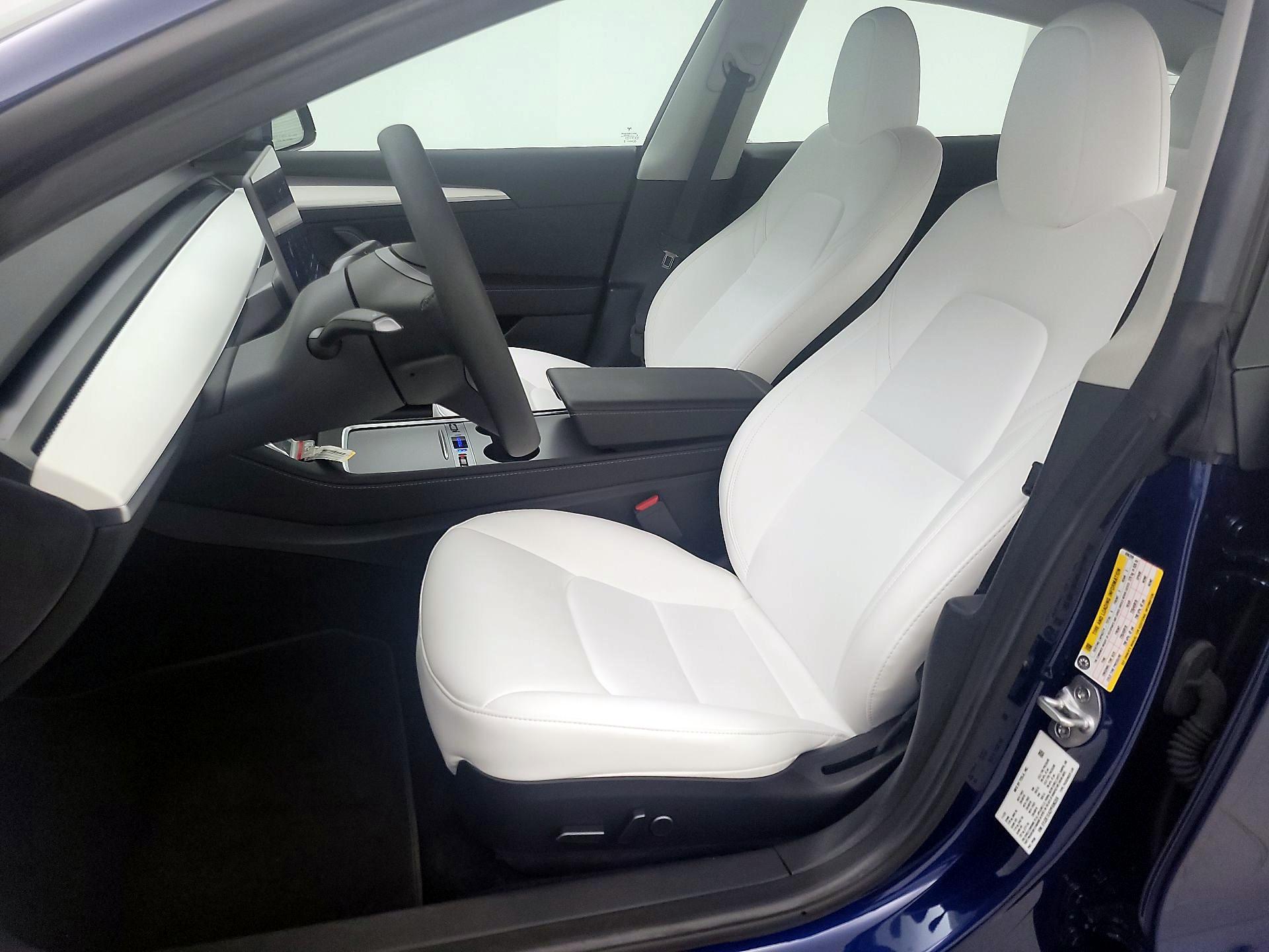 Thumbnail: 2023 Tesla Model 3 - 11