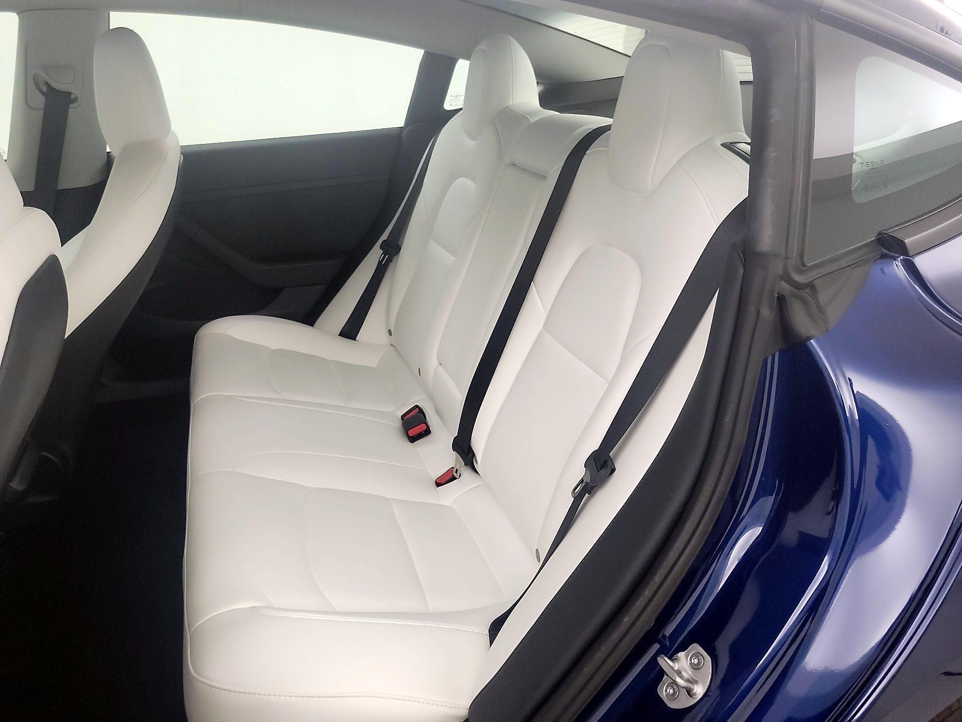 Thumbnail: 2023 Tesla Model 3 - 19