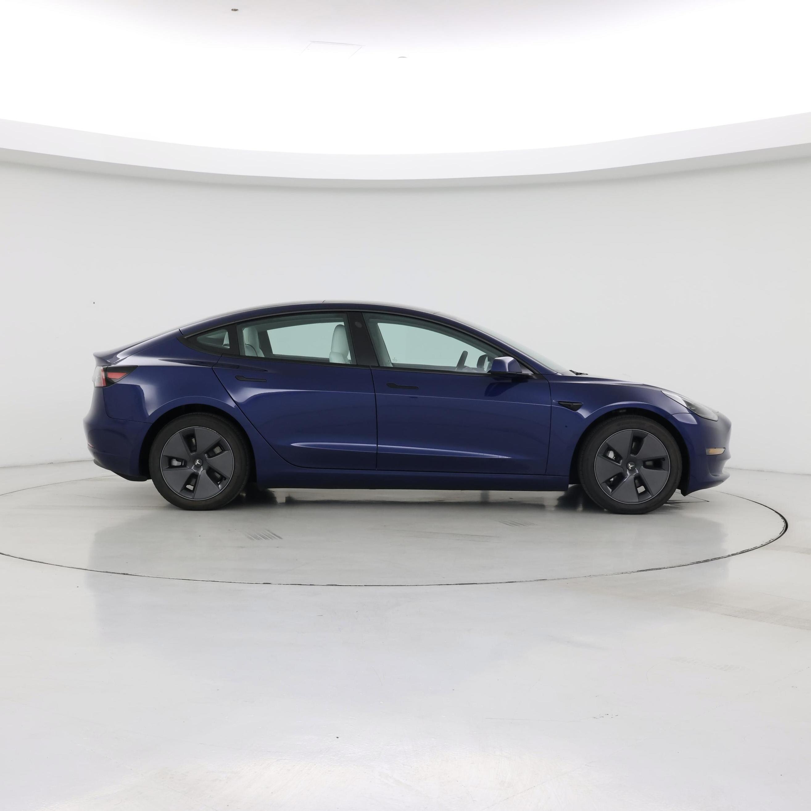 Thumbnail: 2023 Tesla Model 3 - 7