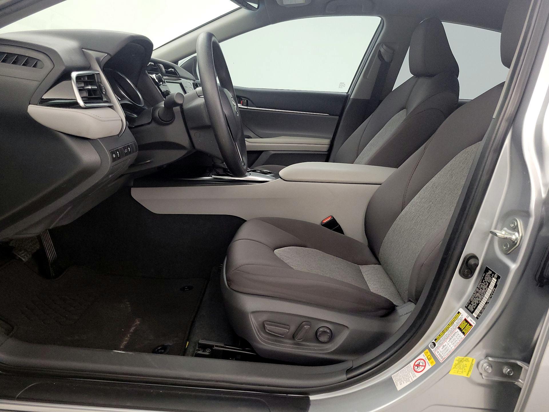 Thumbnail: 2018 Toyota Camry - 11