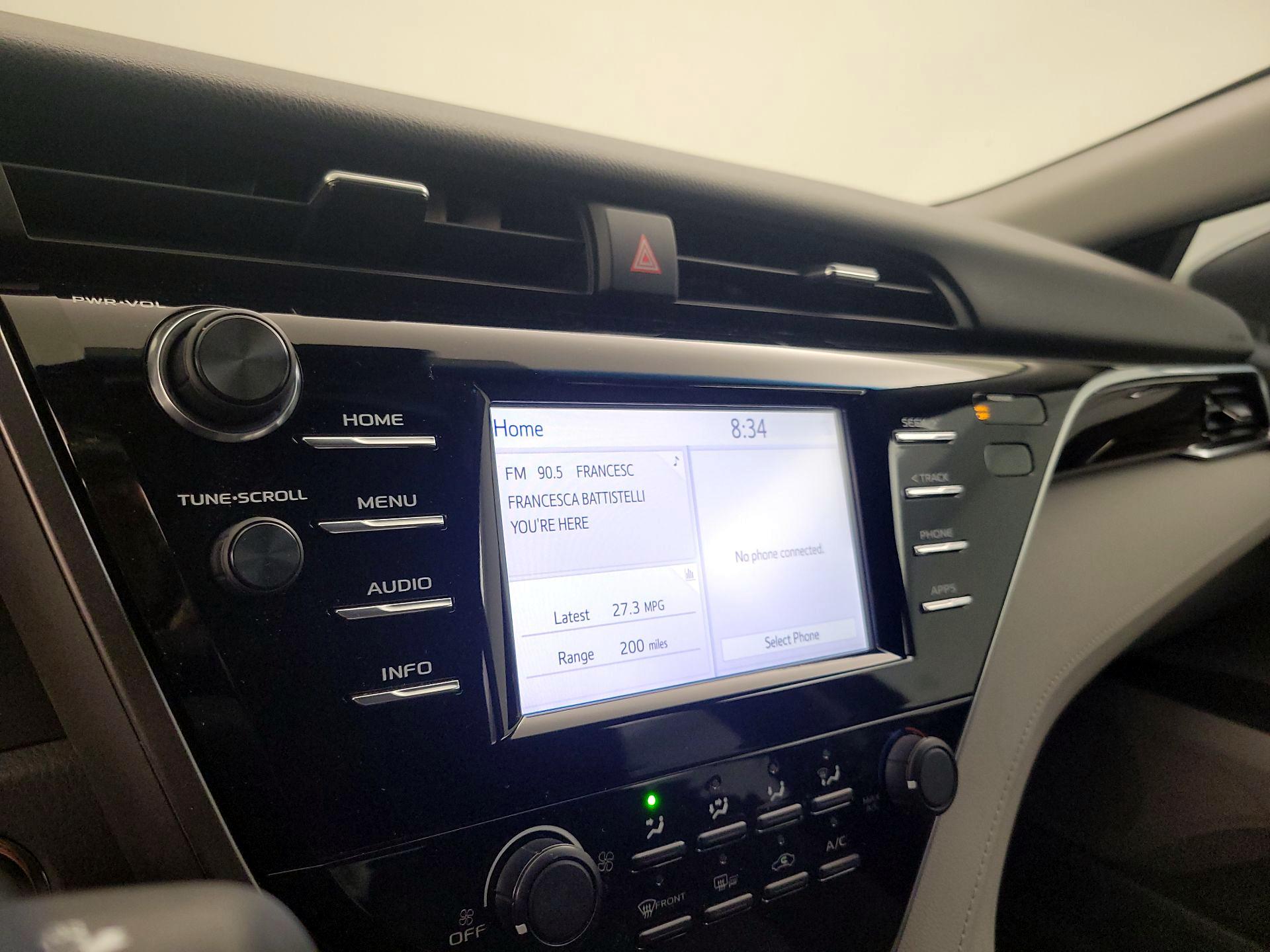 Thumbnail: 2018 Toyota Camry - 15