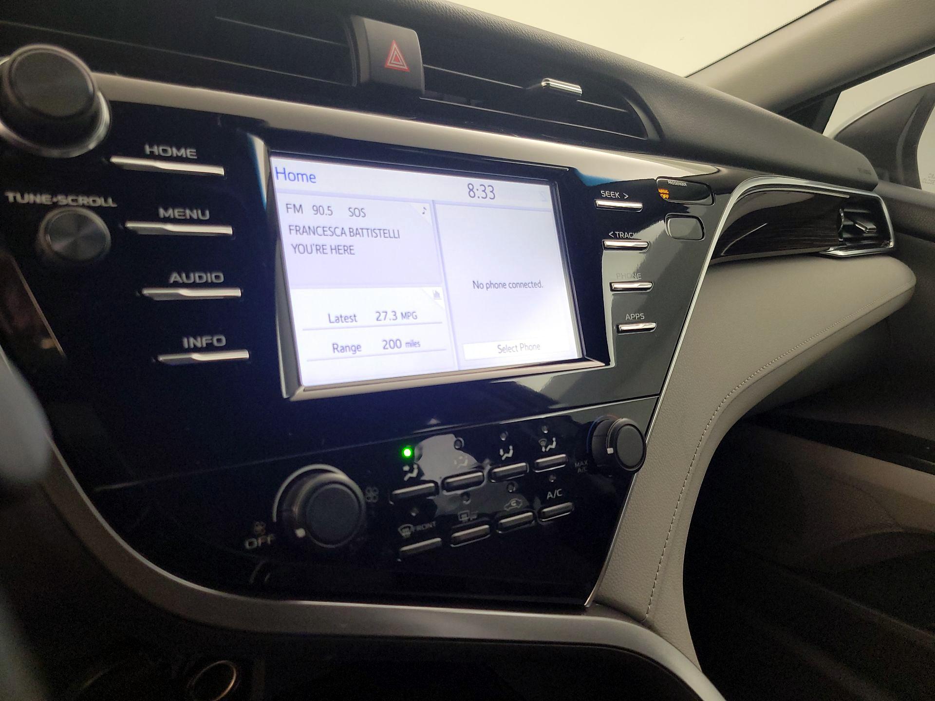 Thumbnail: 2018 Toyota Camry - 16