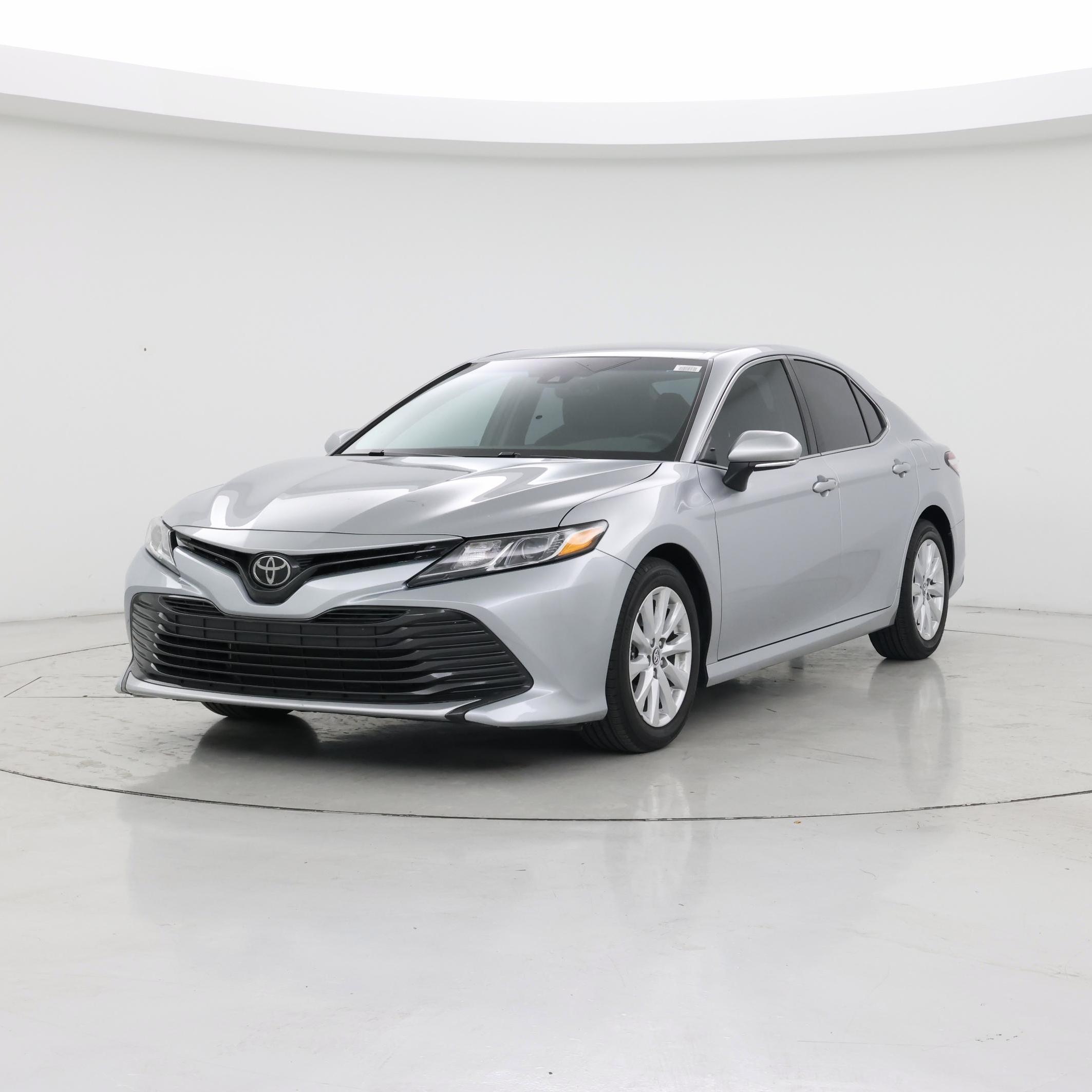 Thumbnail: 2018 Toyota Camry - 4