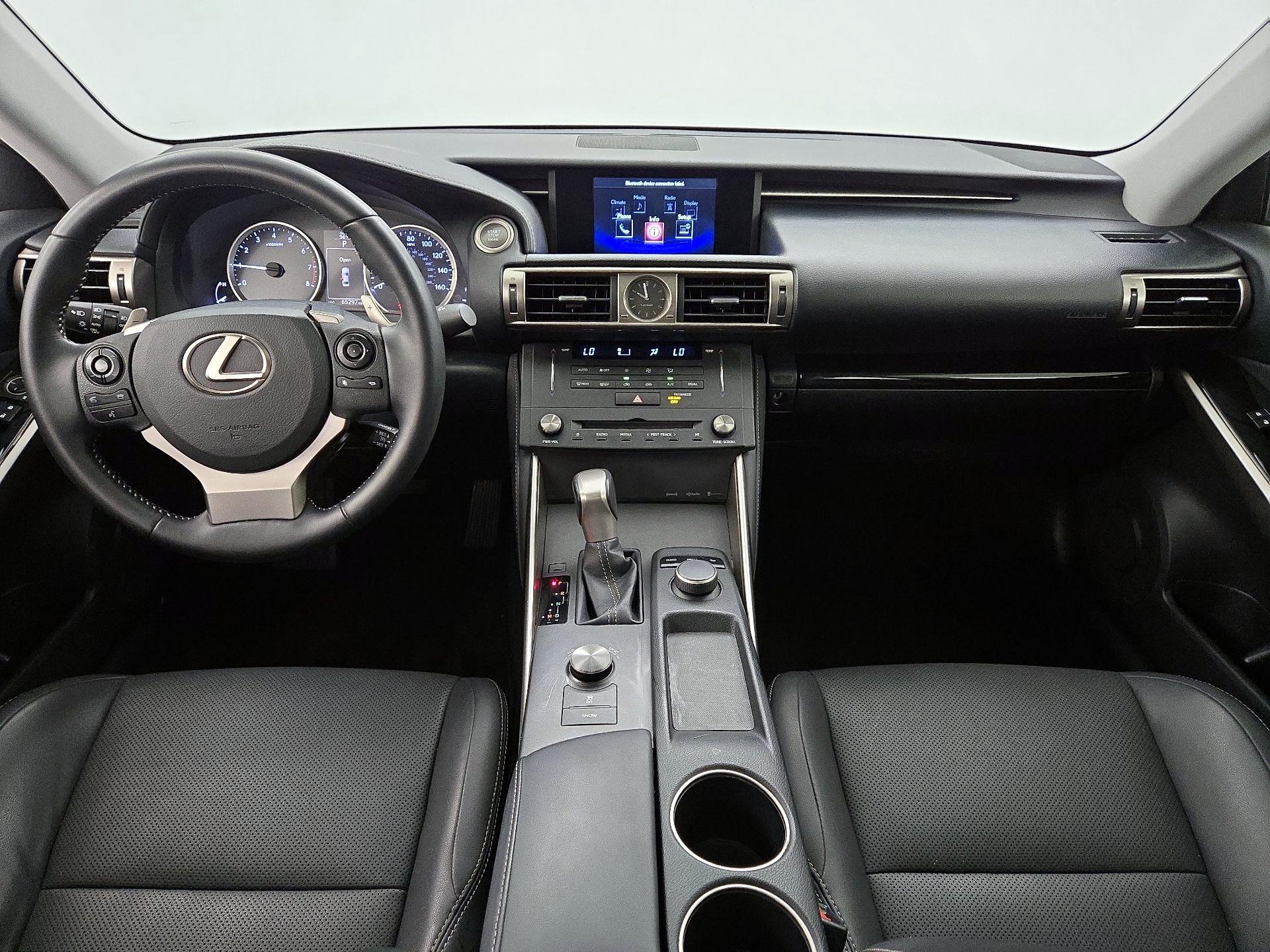 Thumbnail: 2015 Lexus IS - 9