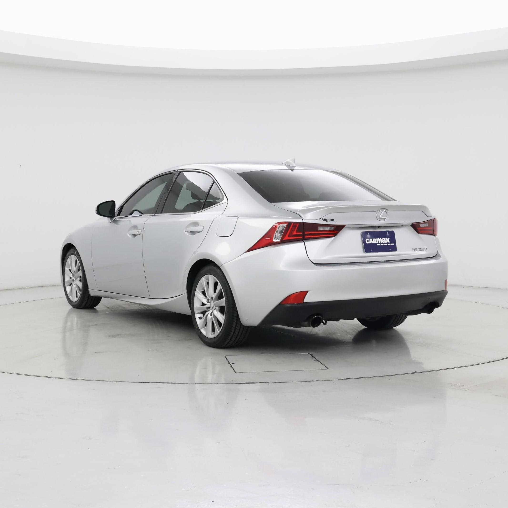 Thumbnail: 2015 Lexus IS - 2