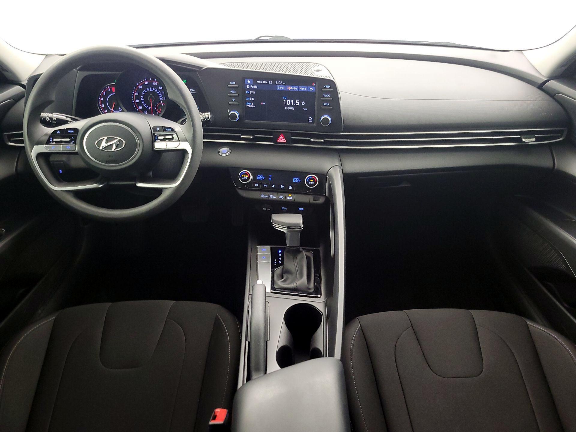 Thumbnail: 2023 Hyundai Elantra - 9