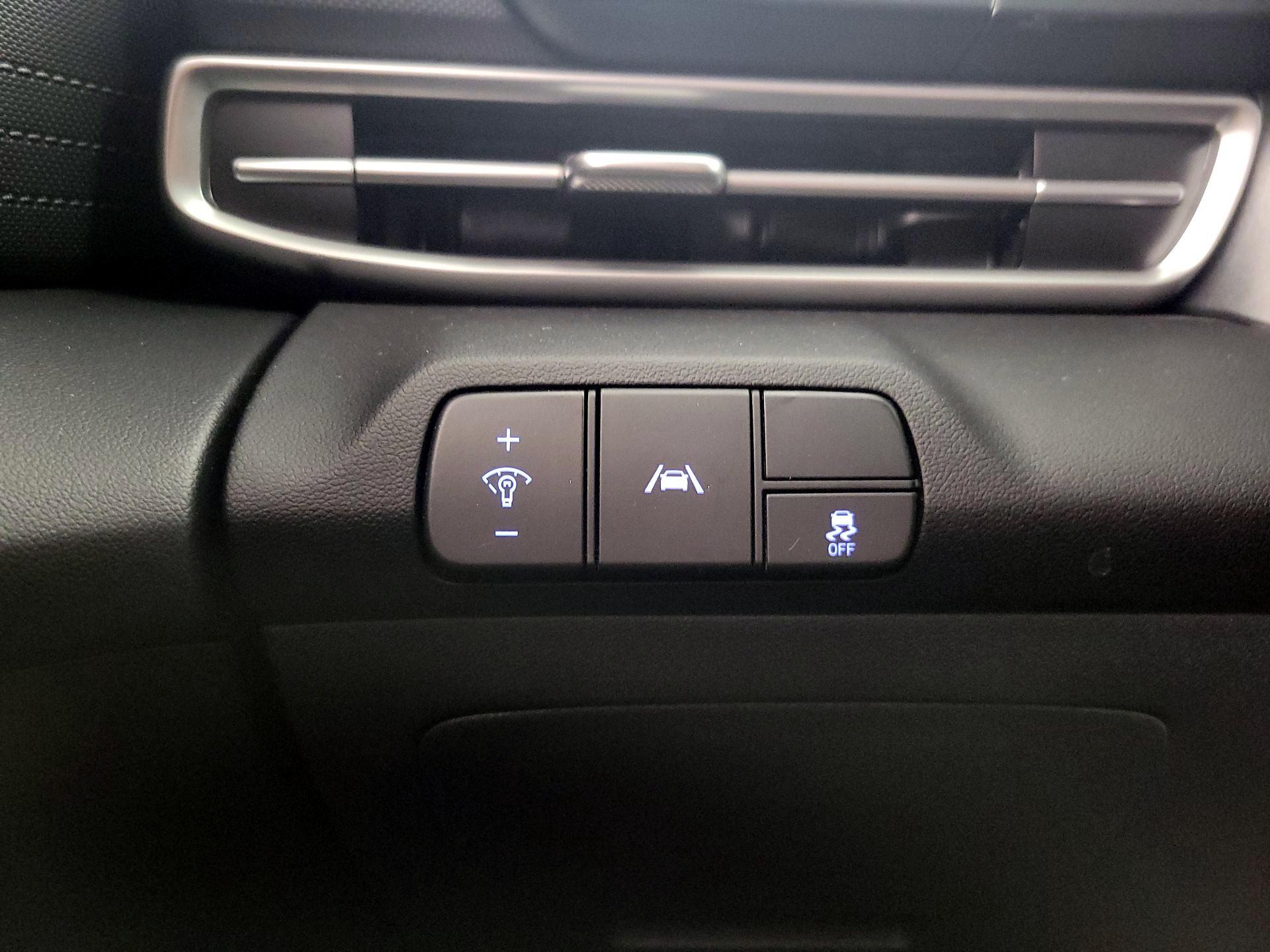 Thumbnail: 2023 Hyundai Elantra - 13