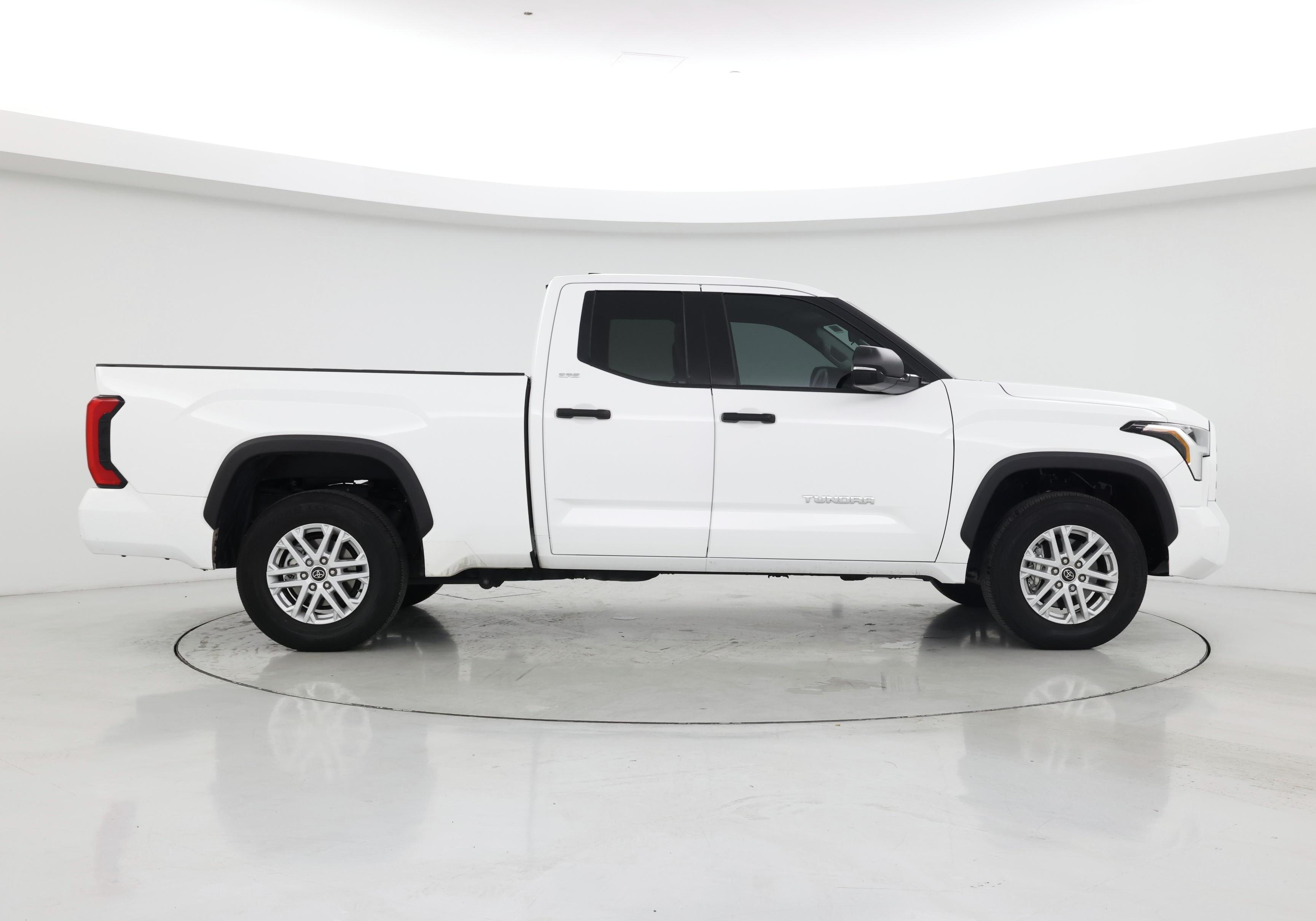 Thumbnail: 2023 Toyota Tundra - 7