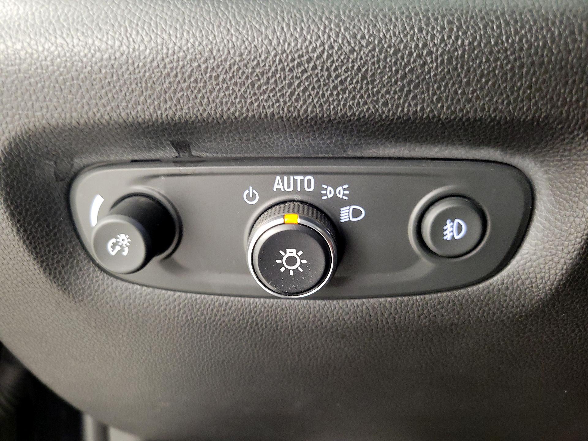 Thumbnail: 2019 Chevrolet Traverse - 13