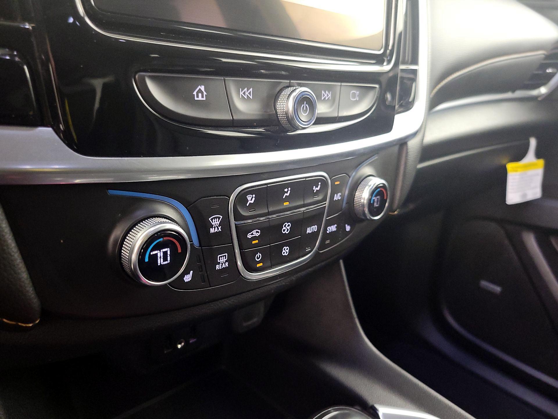 Thumbnail: 2019 Chevrolet Traverse - 17