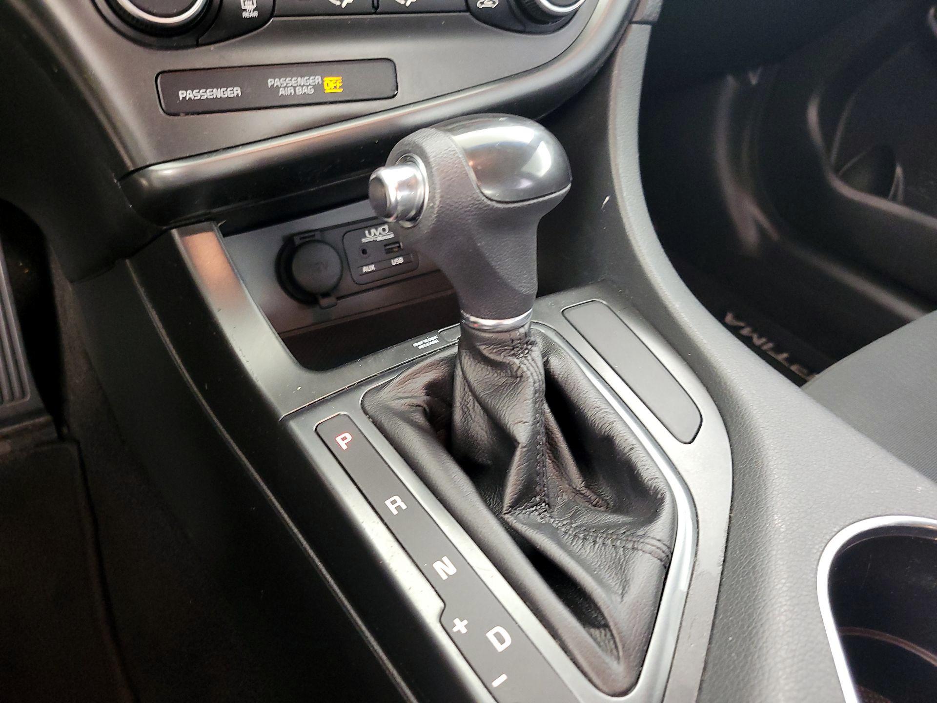 Thumbnail: 2015 Kia Optima - 17