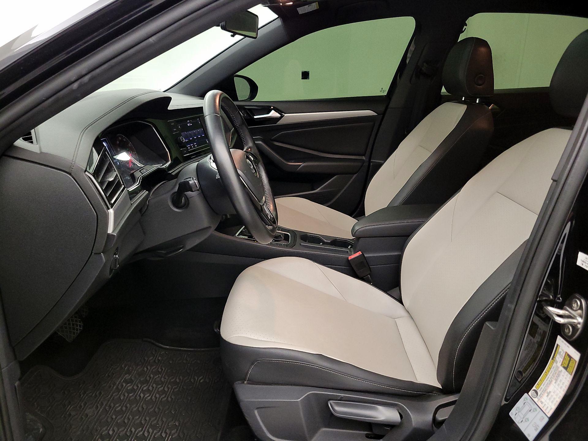 Thumbnail: 2019 Volkswagen Jetta - 11