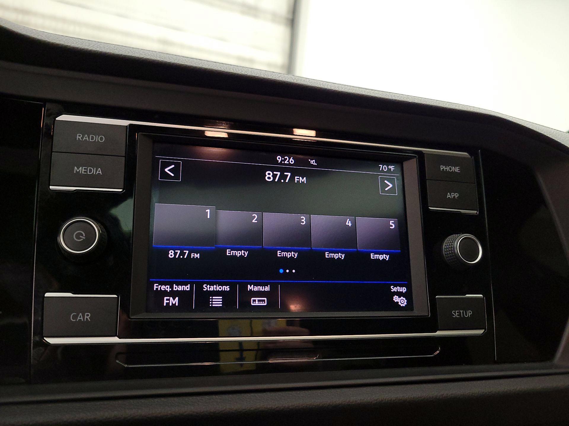 Thumbnail: 2019 Volkswagen Jetta - 15