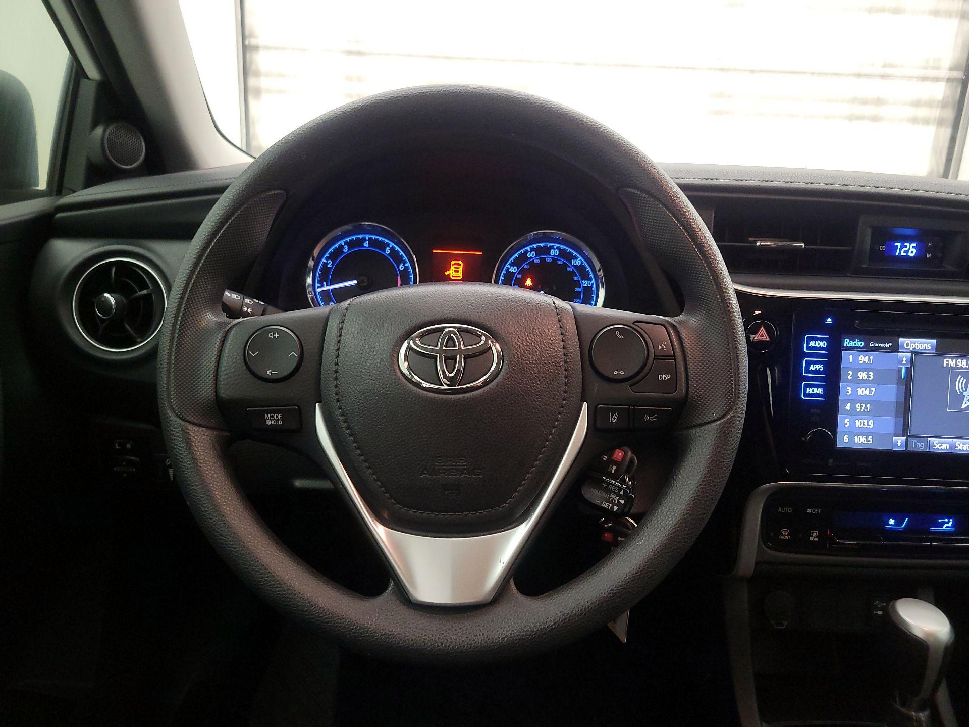 Thumbnail: 2017 Toyota Corolla - 10