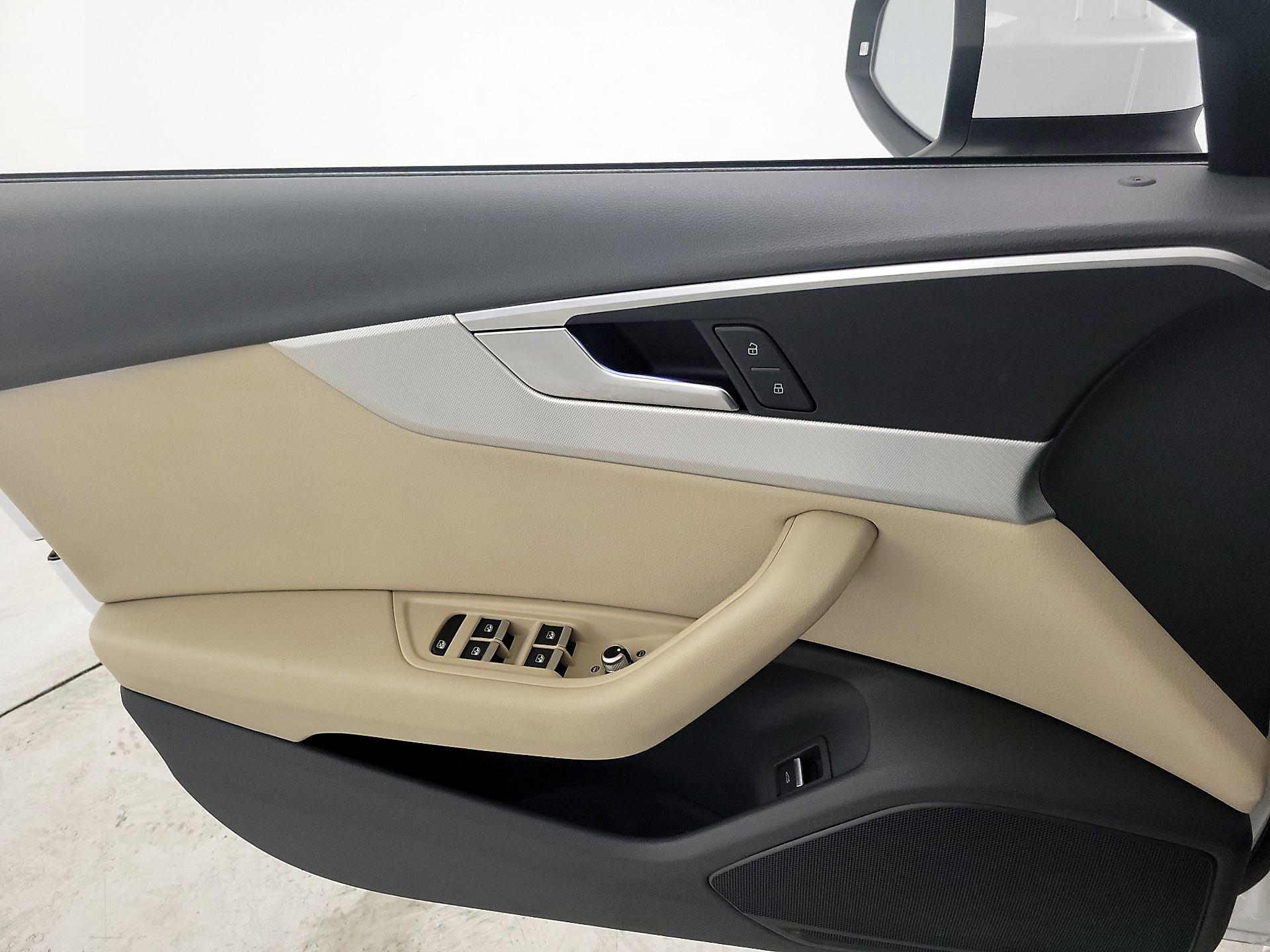 Thumbnail: 2017 Audi A4 - 12