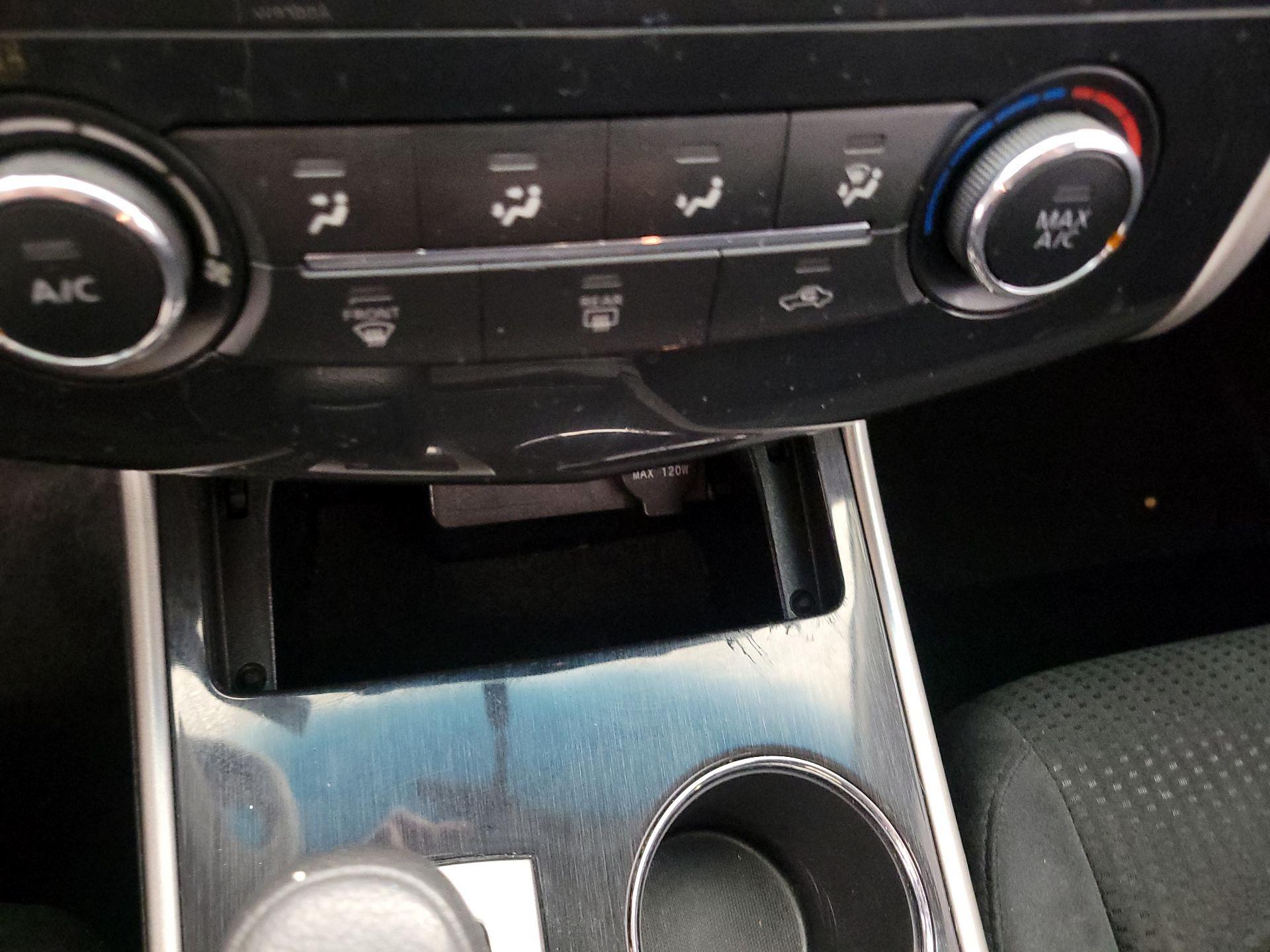 Thumbnail: 2014 Nissan Altima - 15