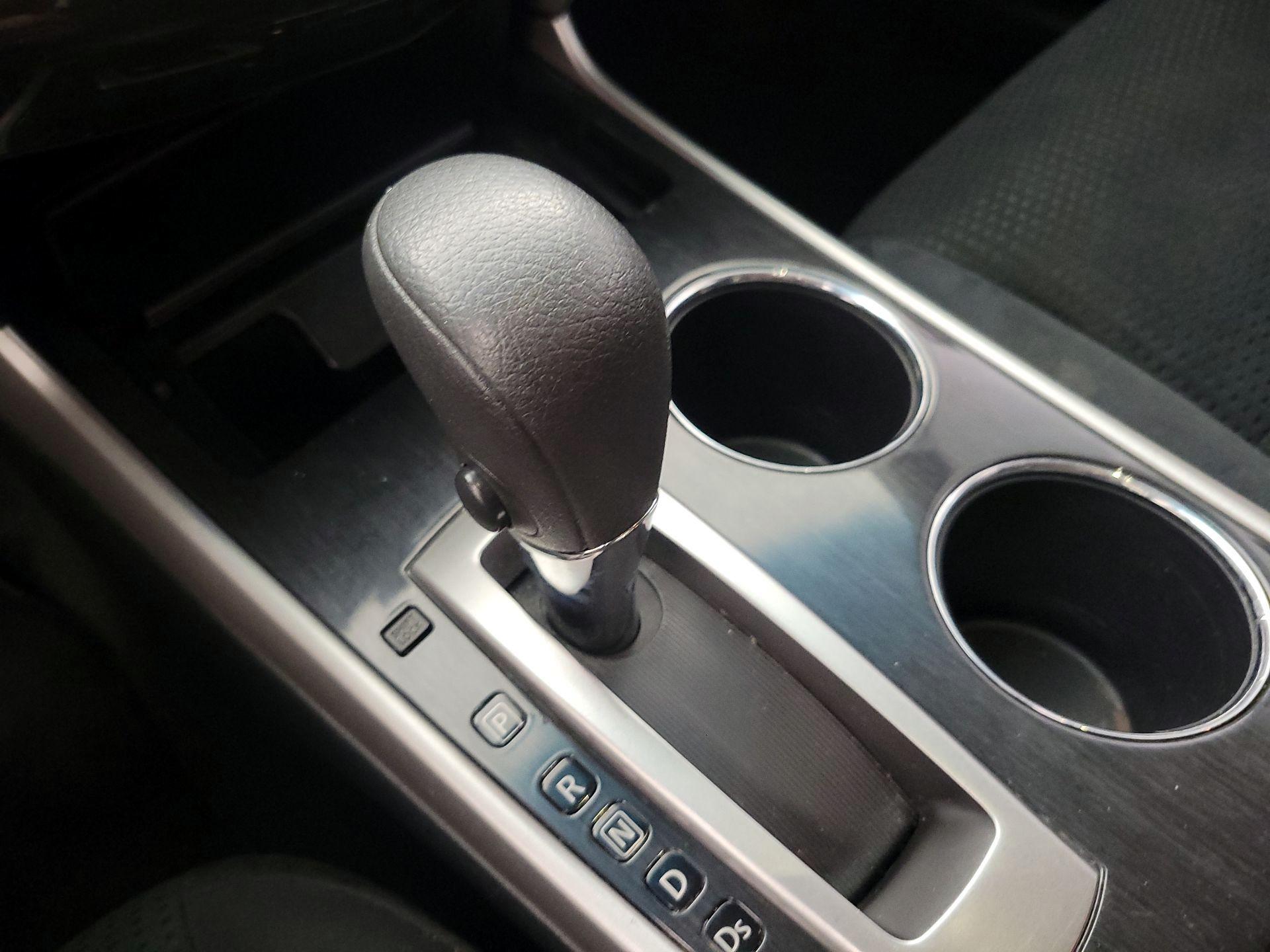 Thumbnail: 2014 Nissan Altima - 16