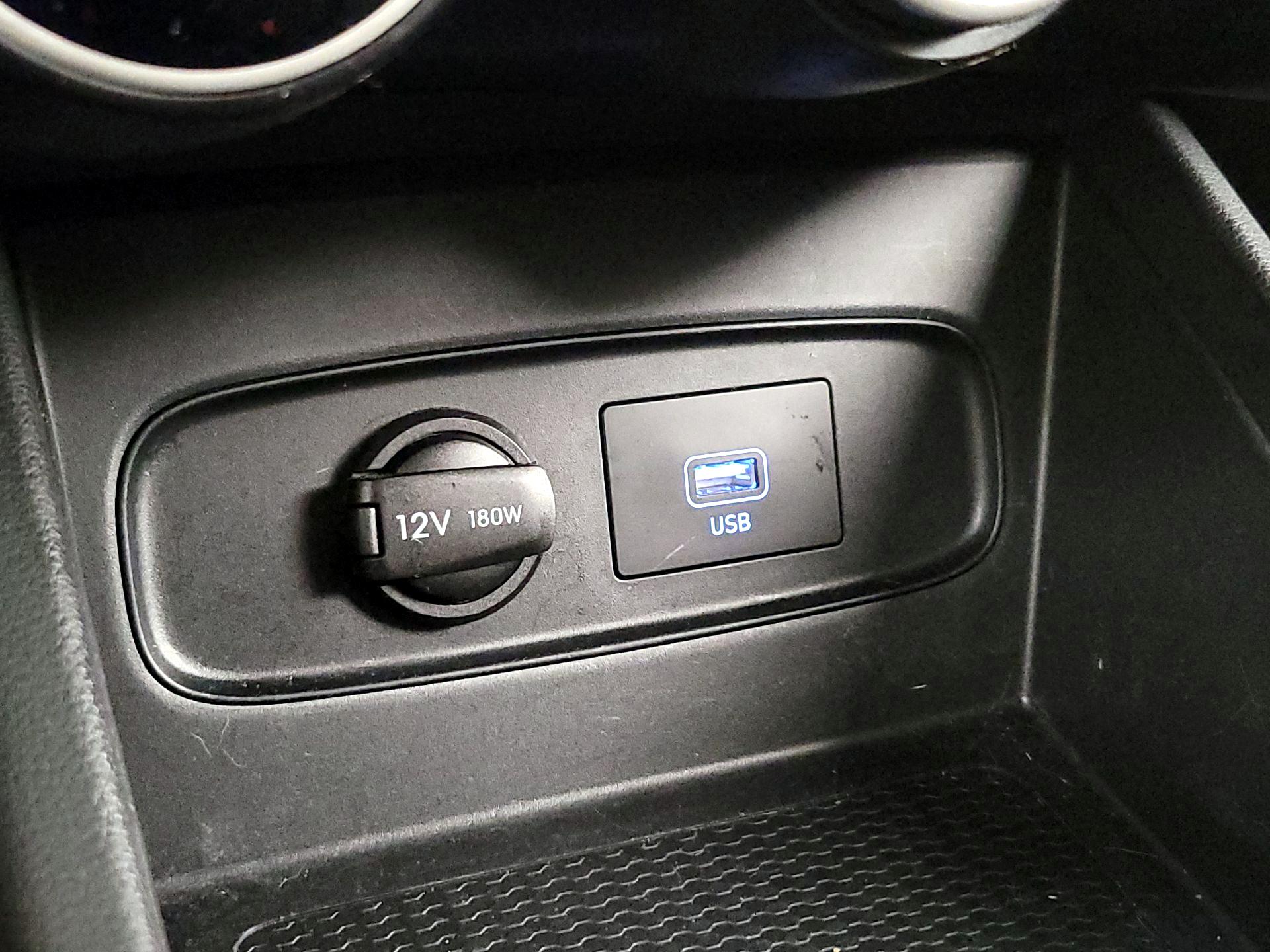 Thumbnail: 2020 Hyundai Venue - 18