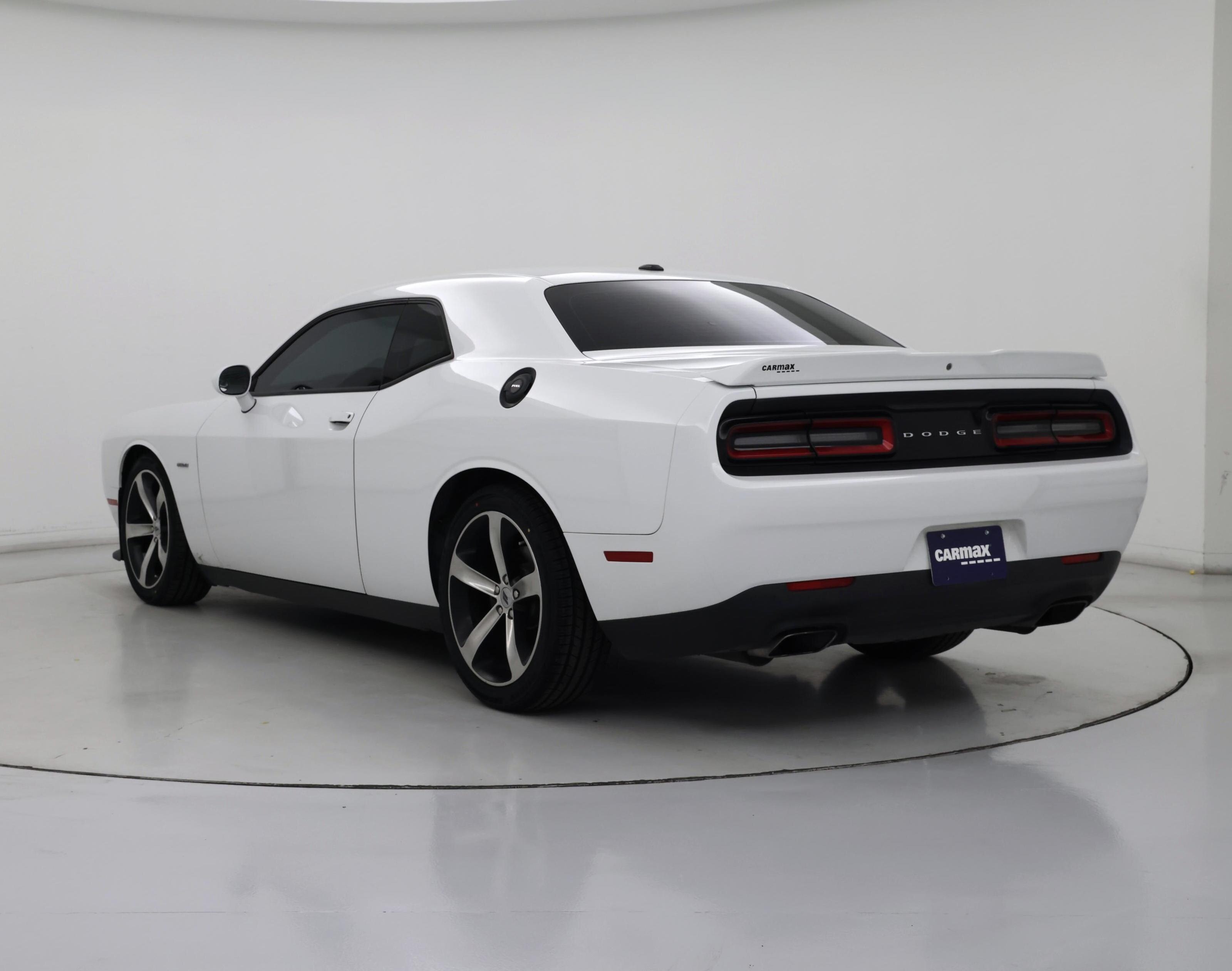 Thumbnail: 2019 Dodge Challenger - 2