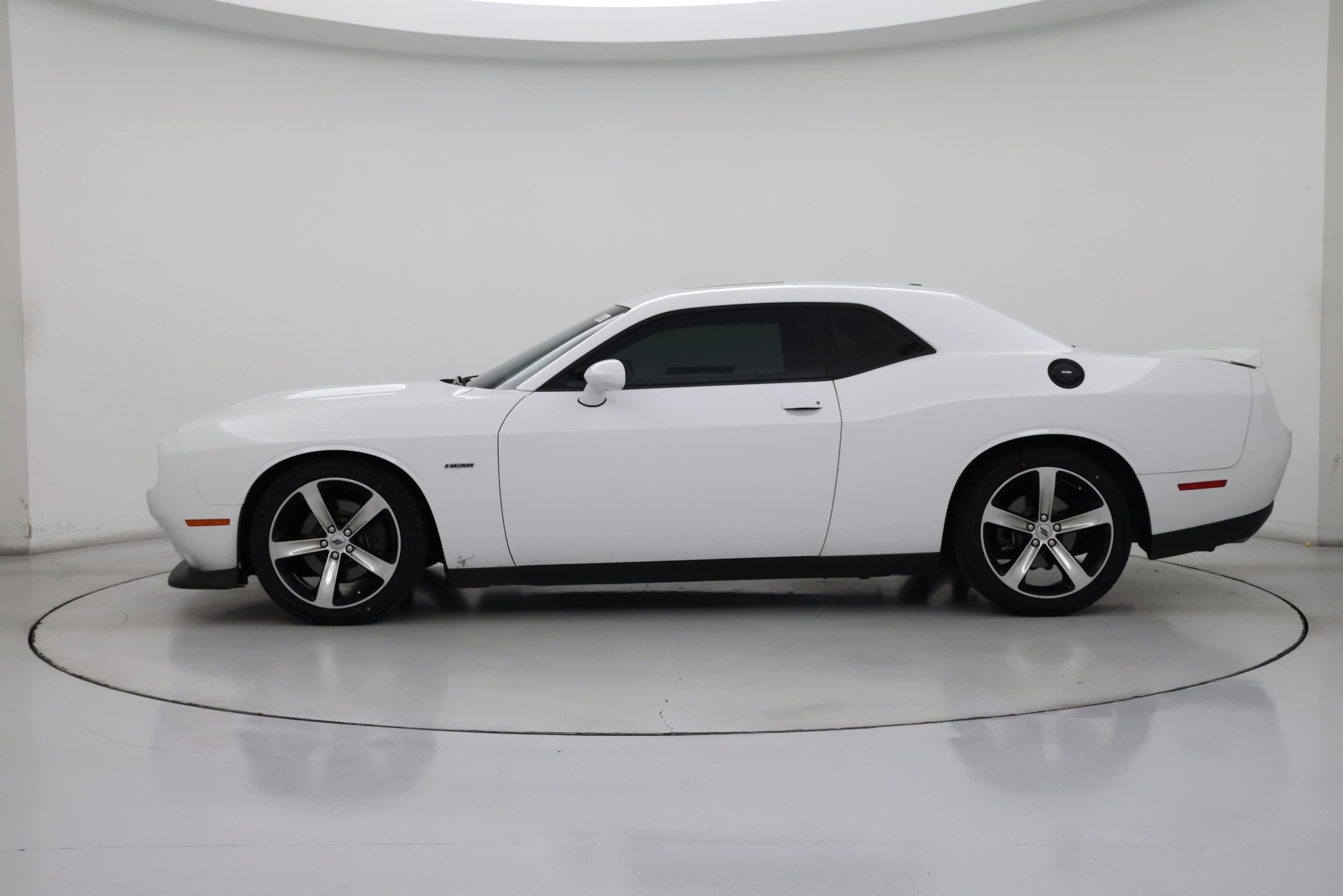 Thumbnail: 2019 Dodge Challenger - 3