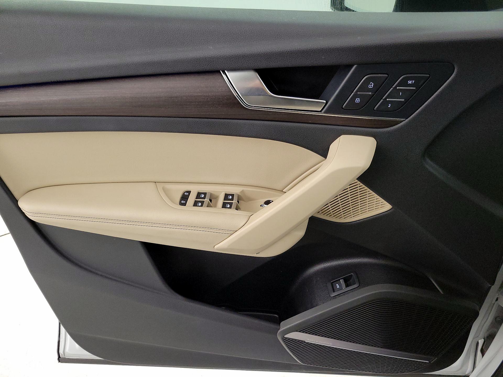 Thumbnail: 2023 Audi Q5 - 12