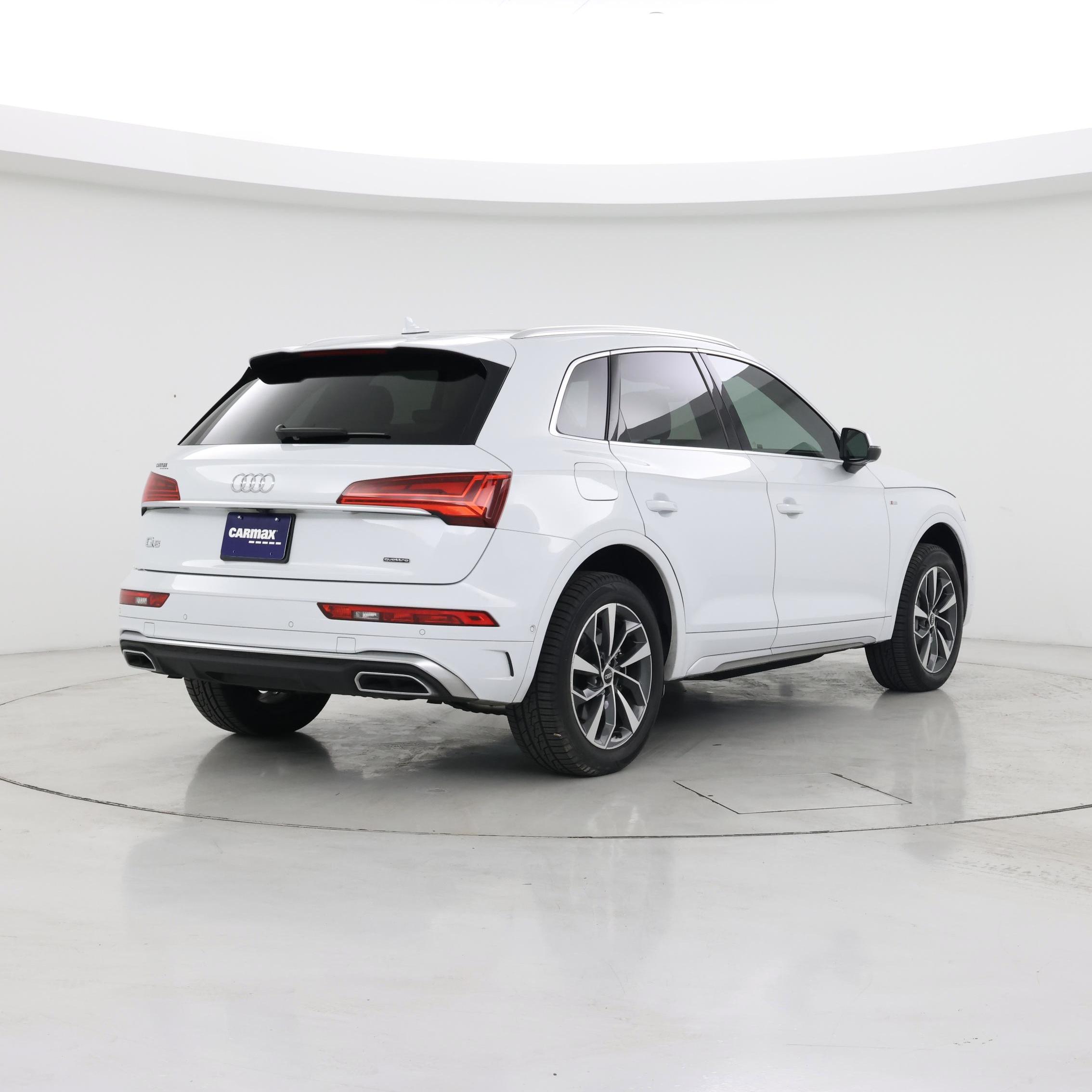 Thumbnail: 2023 Audi Q5 - 8