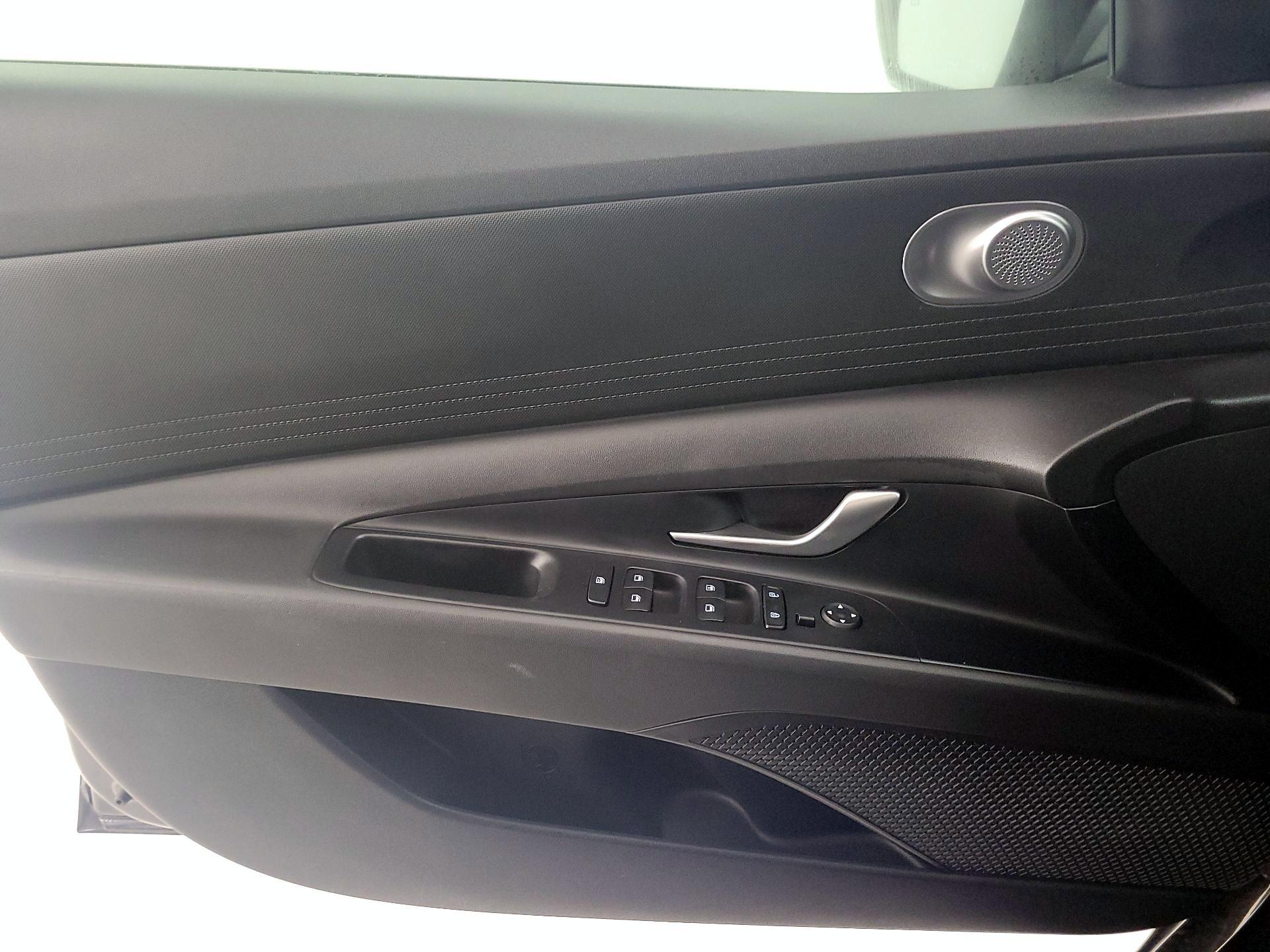 Thumbnail: 2023 Hyundai Elantra - 12