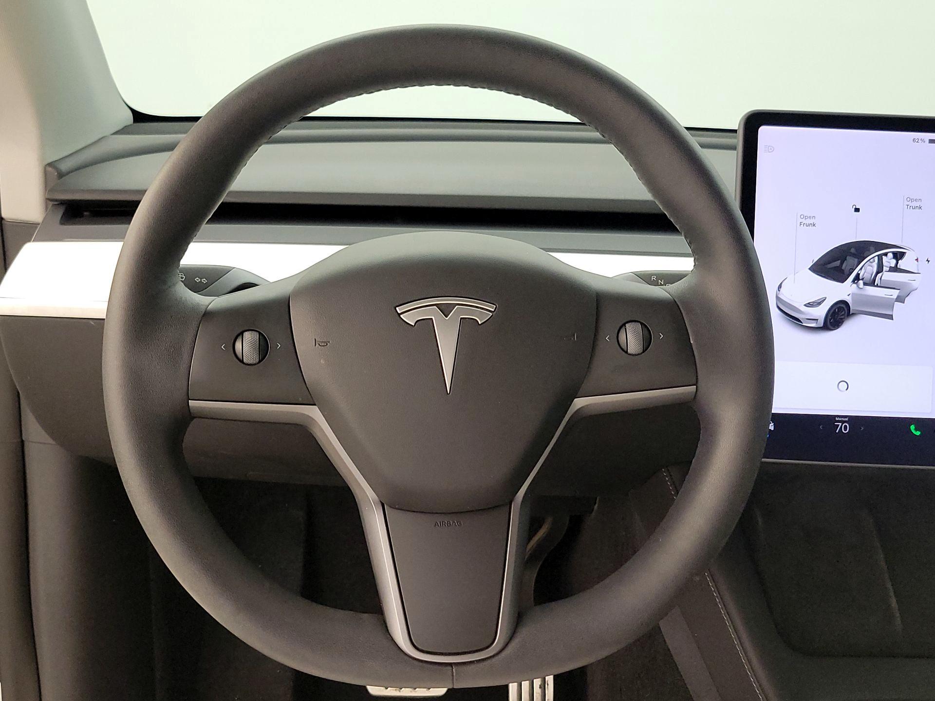 Thumbnail: 2022 Tesla Model Y - 10