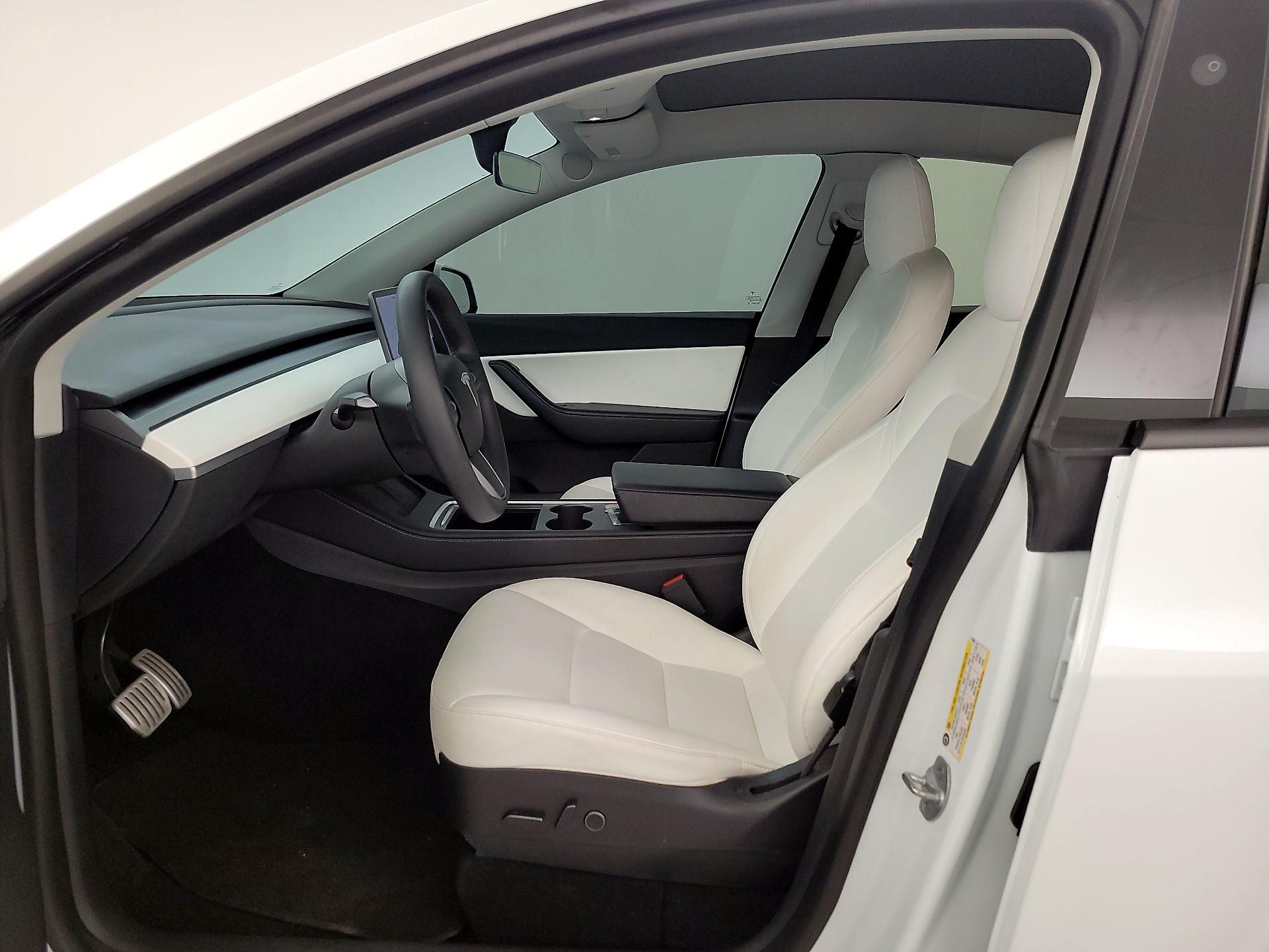 Thumbnail: 2022 Tesla Model Y - 11