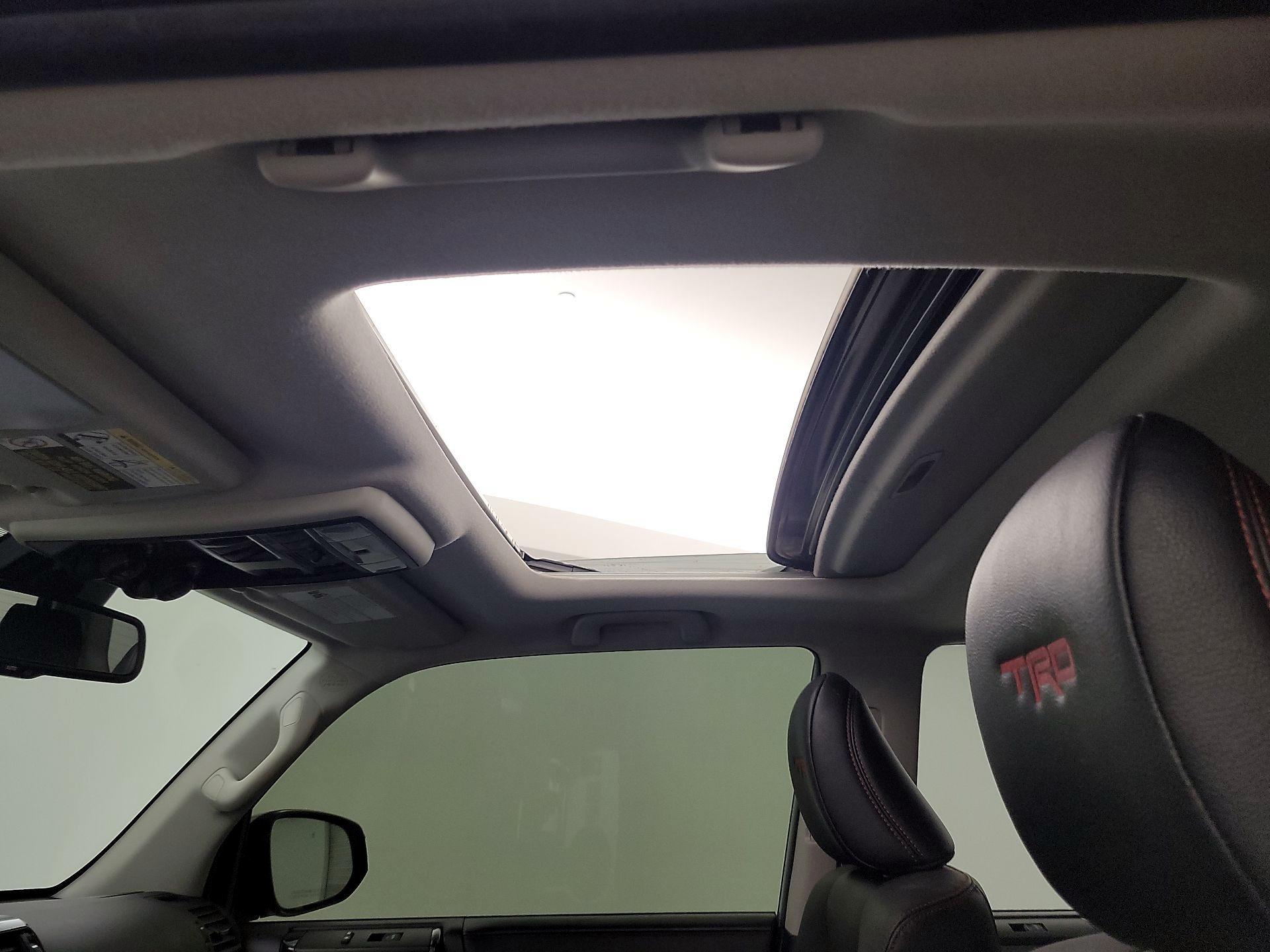 Thumbnail: 2021 Toyota 4Runner - 20