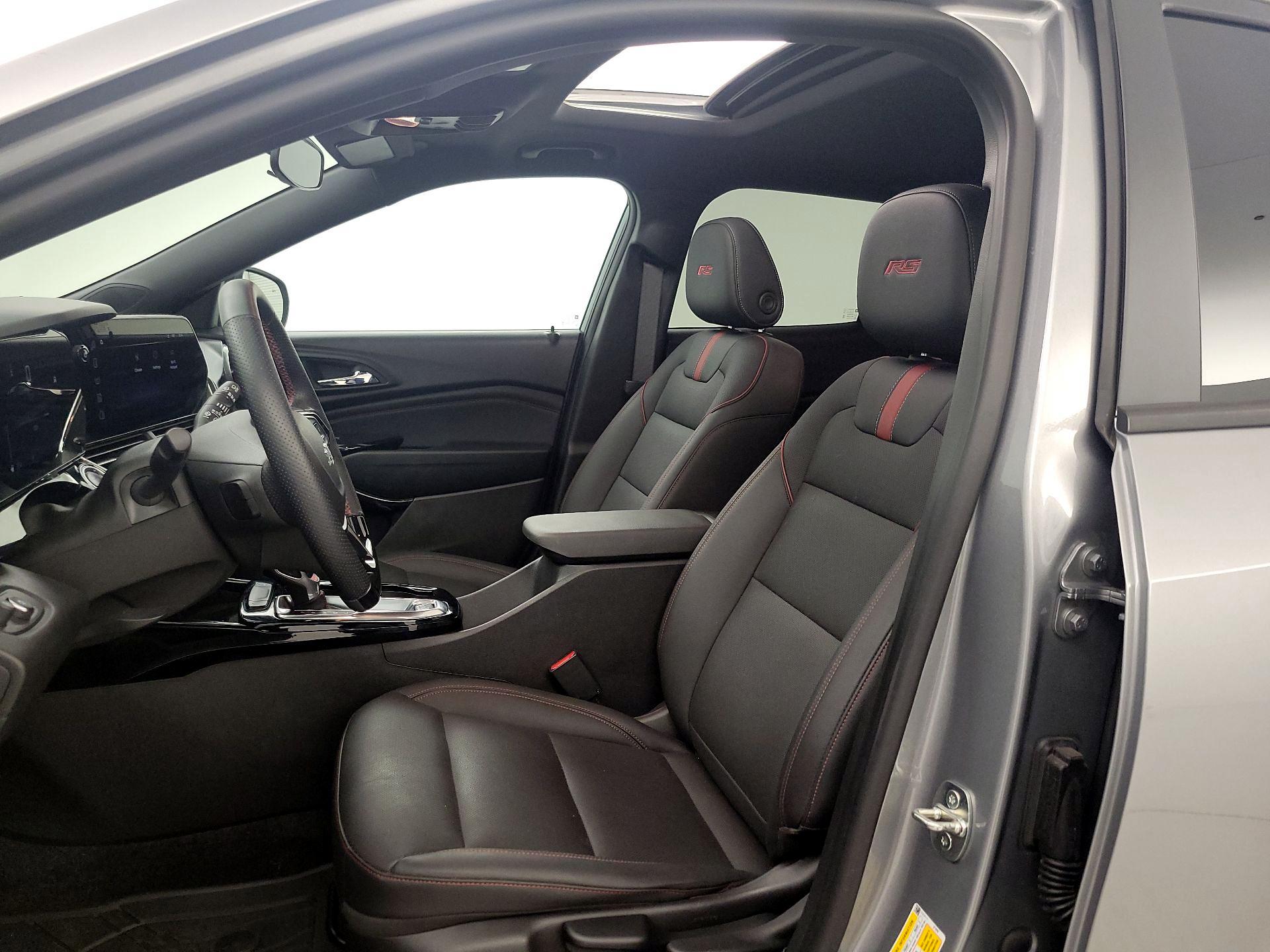 Thumbnail: 2024 Chevrolet Trax - 11