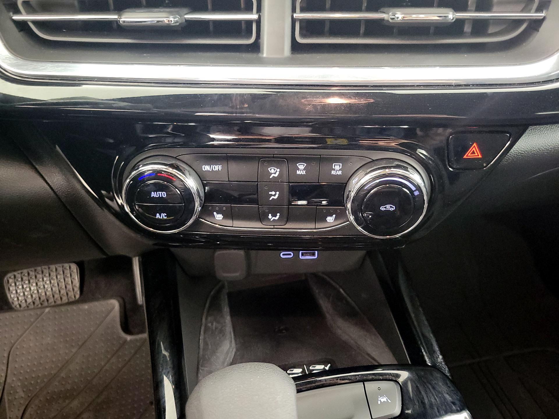 Thumbnail: 2024 Chevrolet Trax - 16