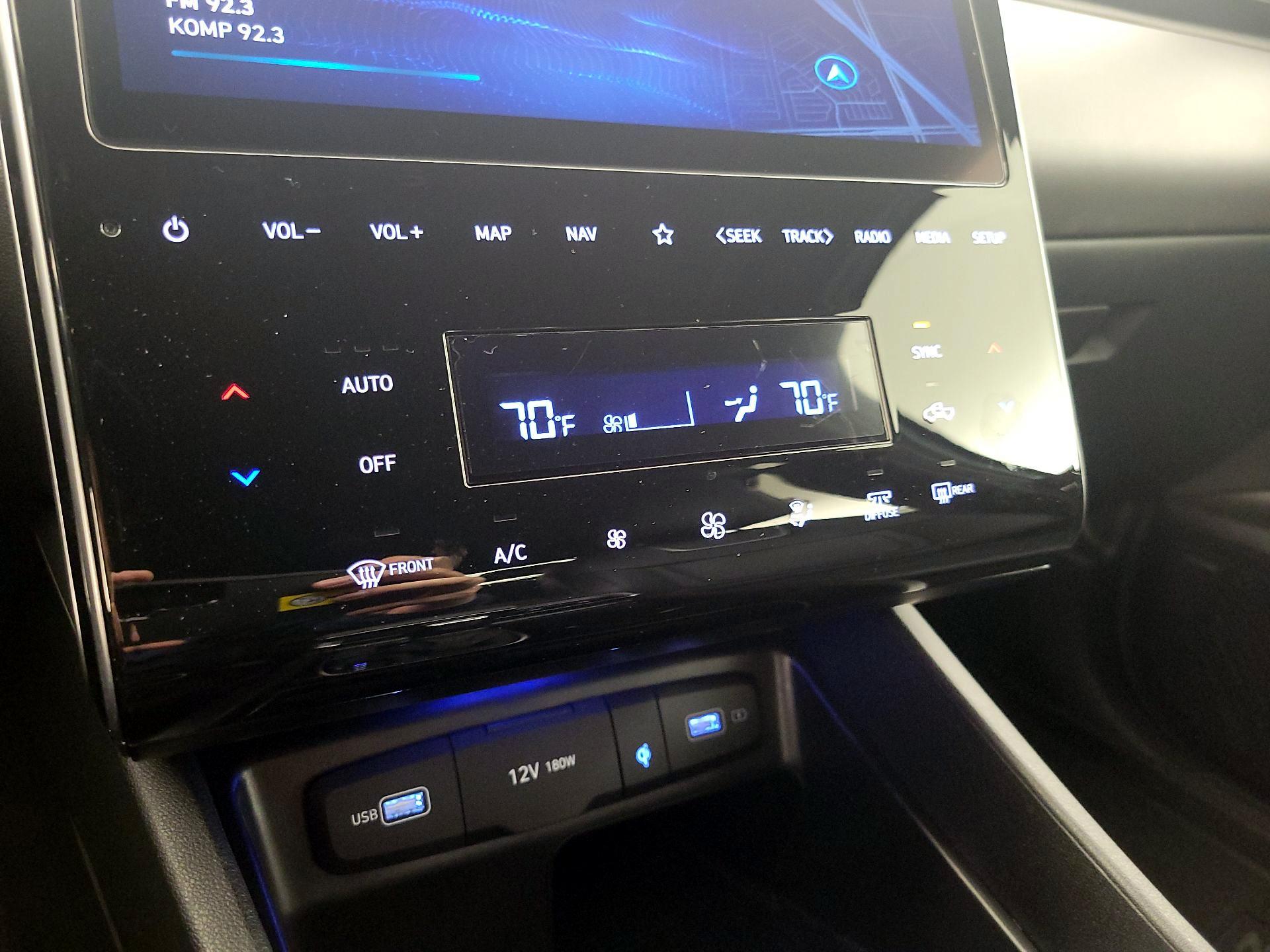 Thumbnail: 2023 Hyundai Santa Cruz - 17