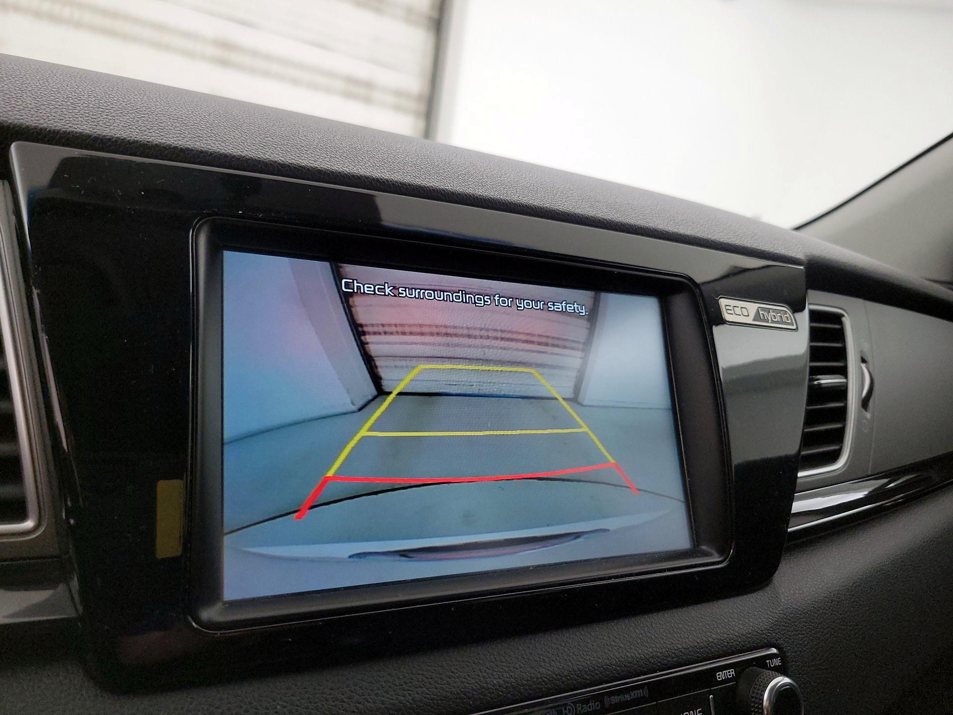 Thumbnail: 2017 Kia Niro - 15