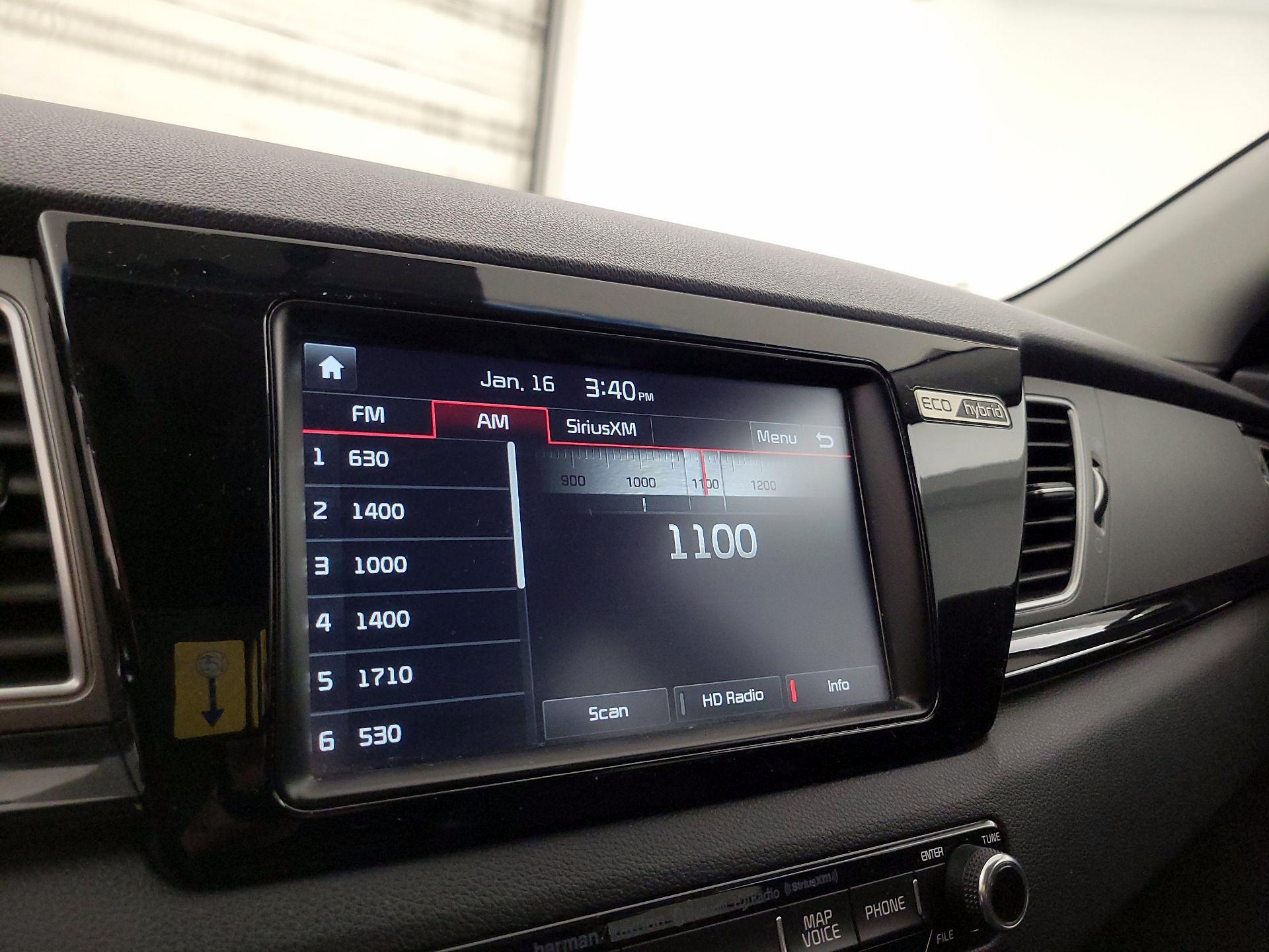 Thumbnail: 2017 Kia Niro - 16