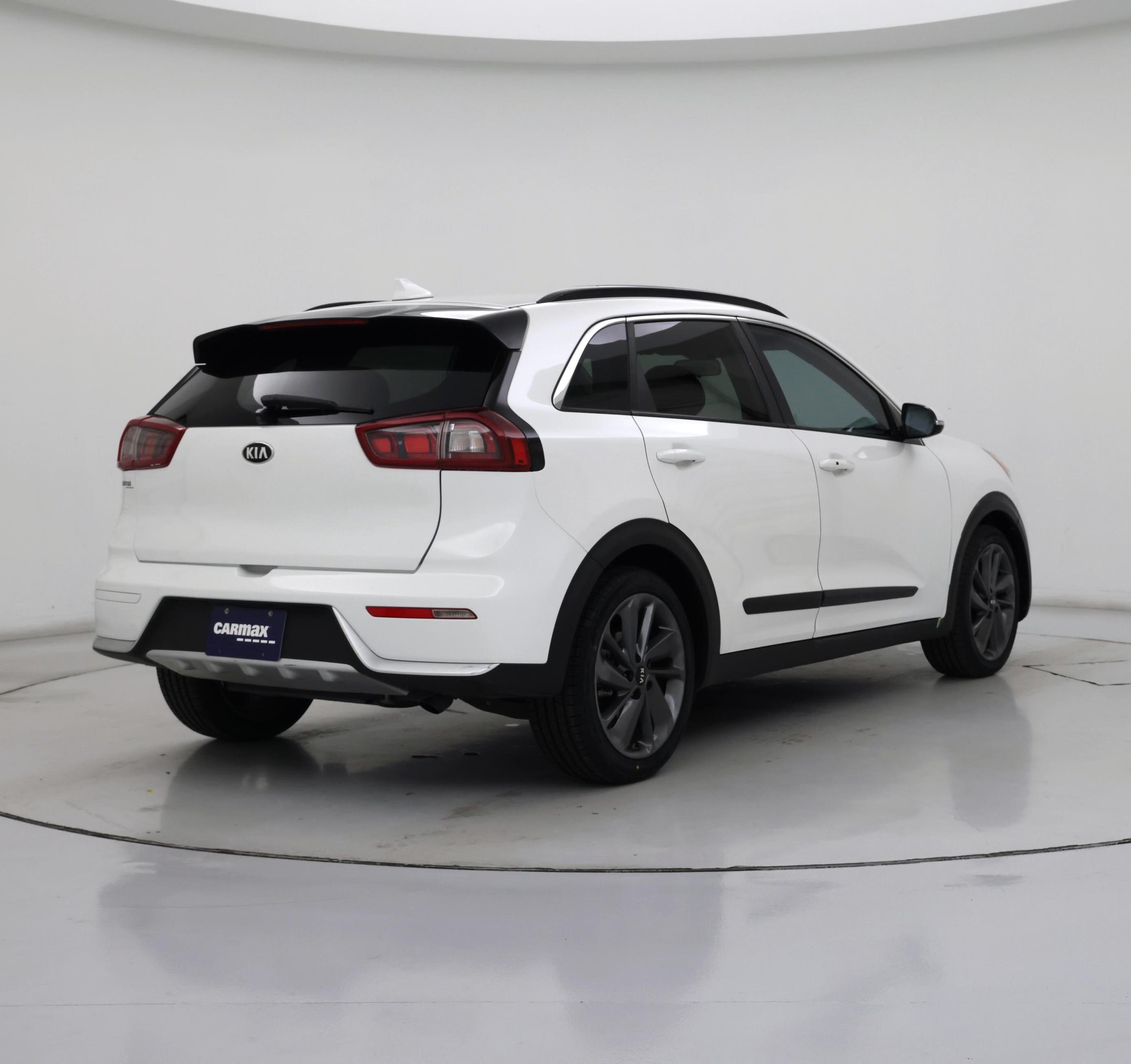 Thumbnail: 2017 Kia Niro - 8