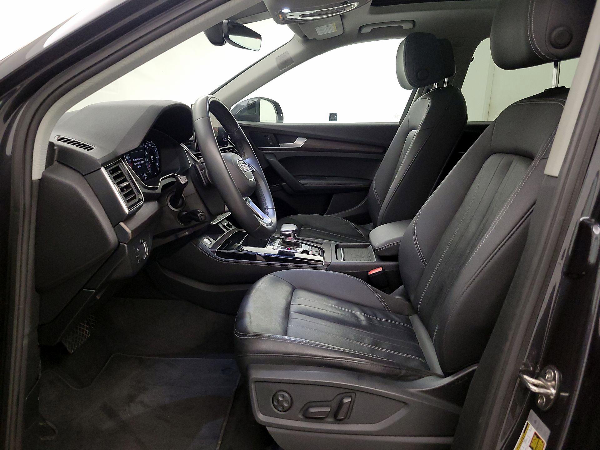 Thumbnail: 2021 Audi Q5 - 11