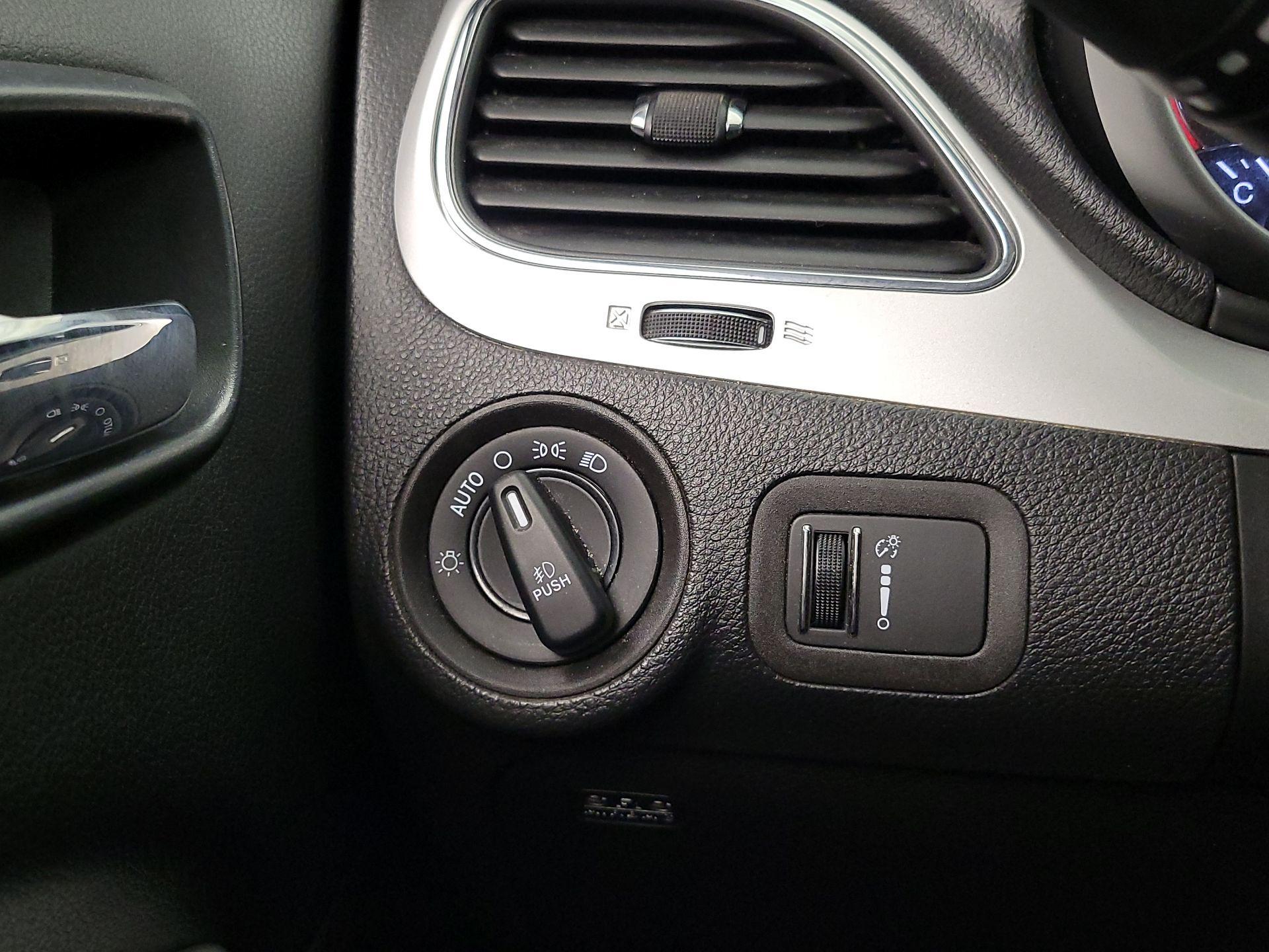 Thumbnail: 2018 Dodge Journey - 13