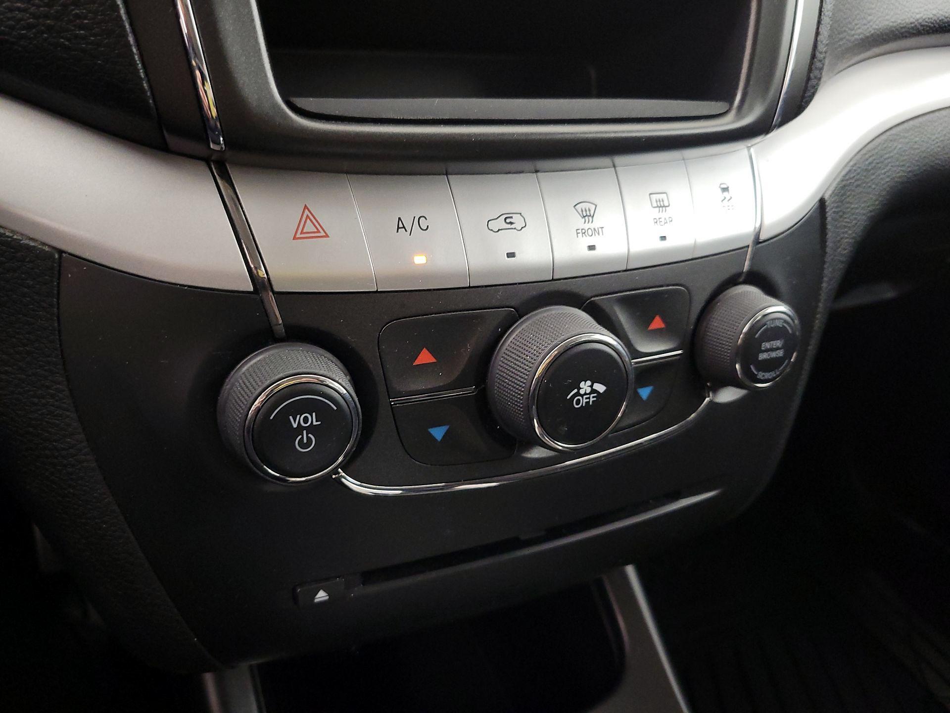 Thumbnail: 2018 Dodge Journey - 15