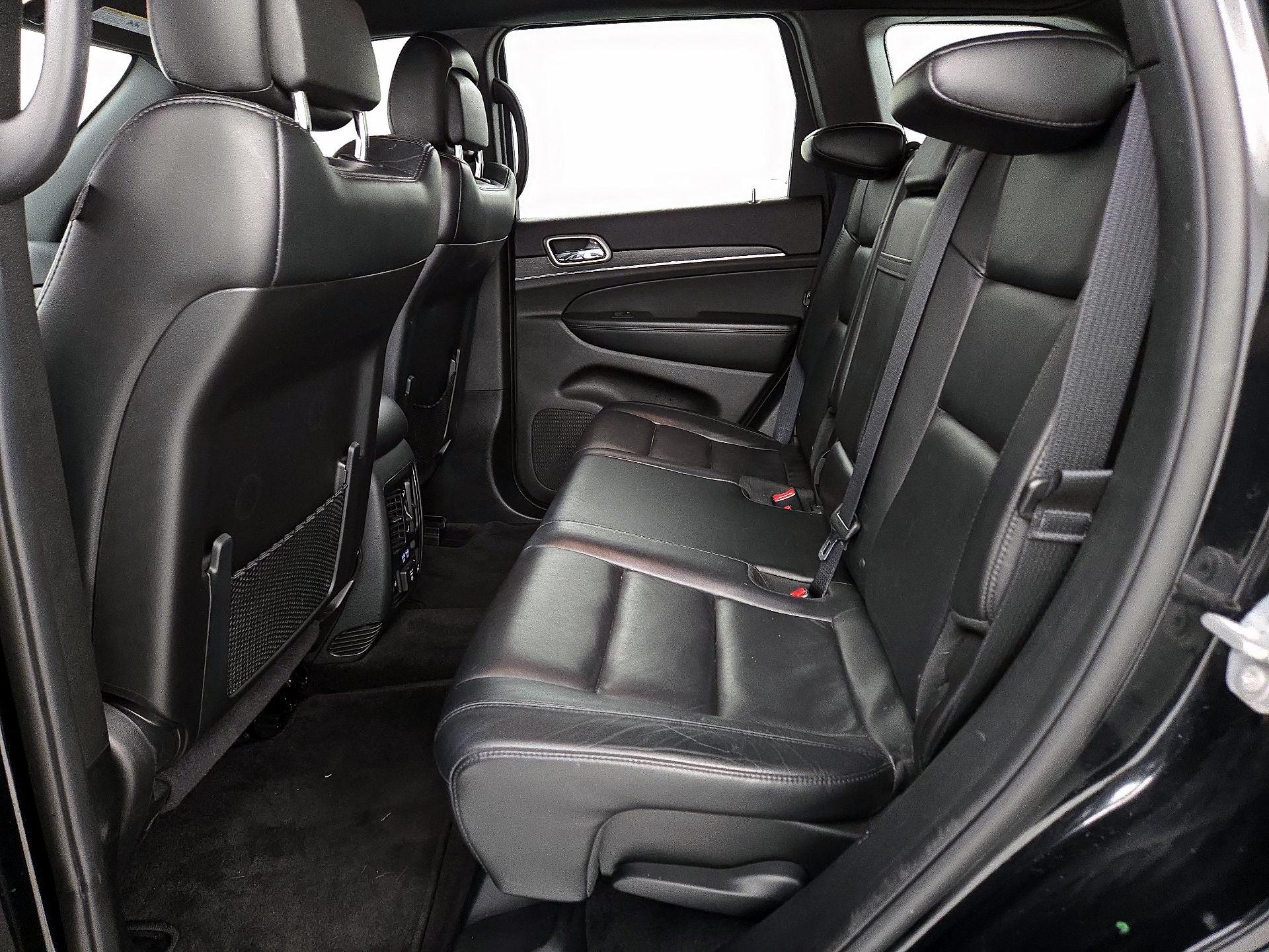 Thumbnail: 2018 Jeep Grand Cherokee - 20