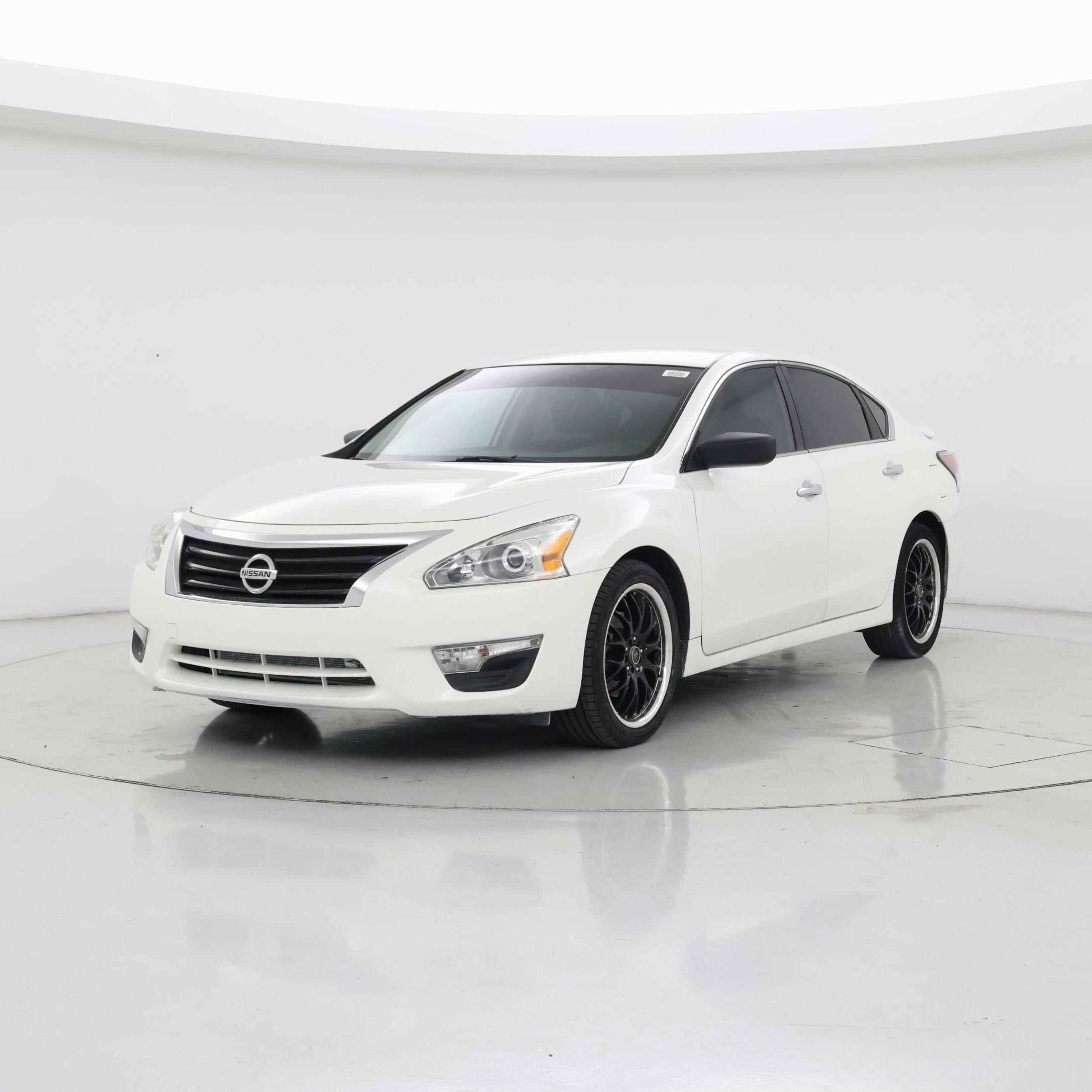 Thumbnail: 2014 Nissan Altima - 4