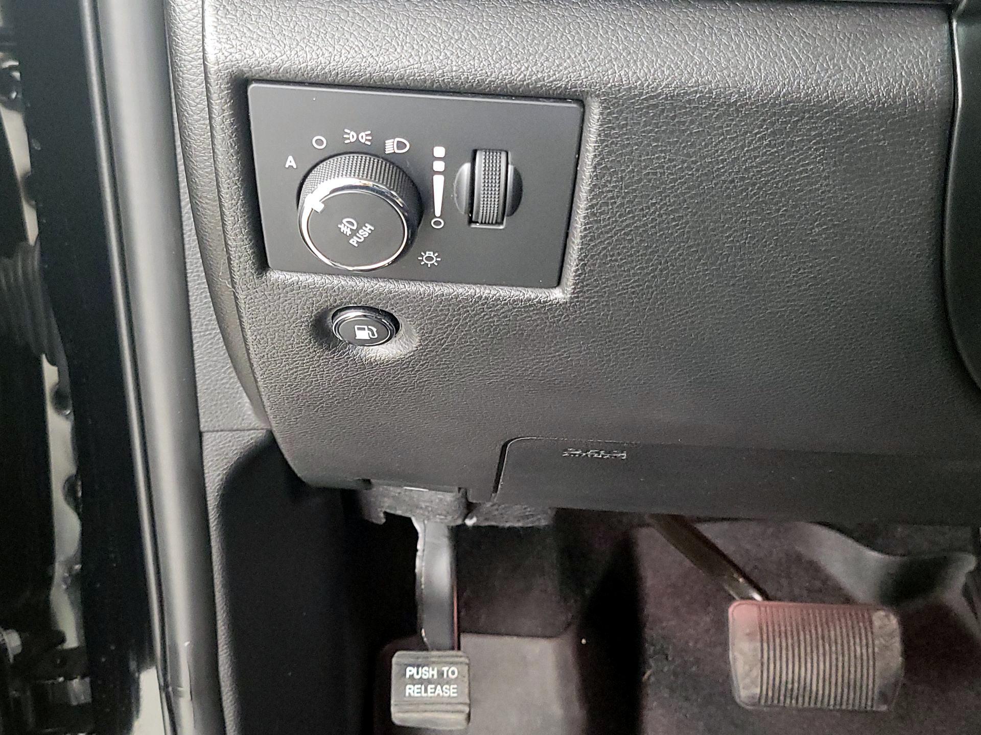 Thumbnail: 2021 Jeep Grand Cherokee - 13