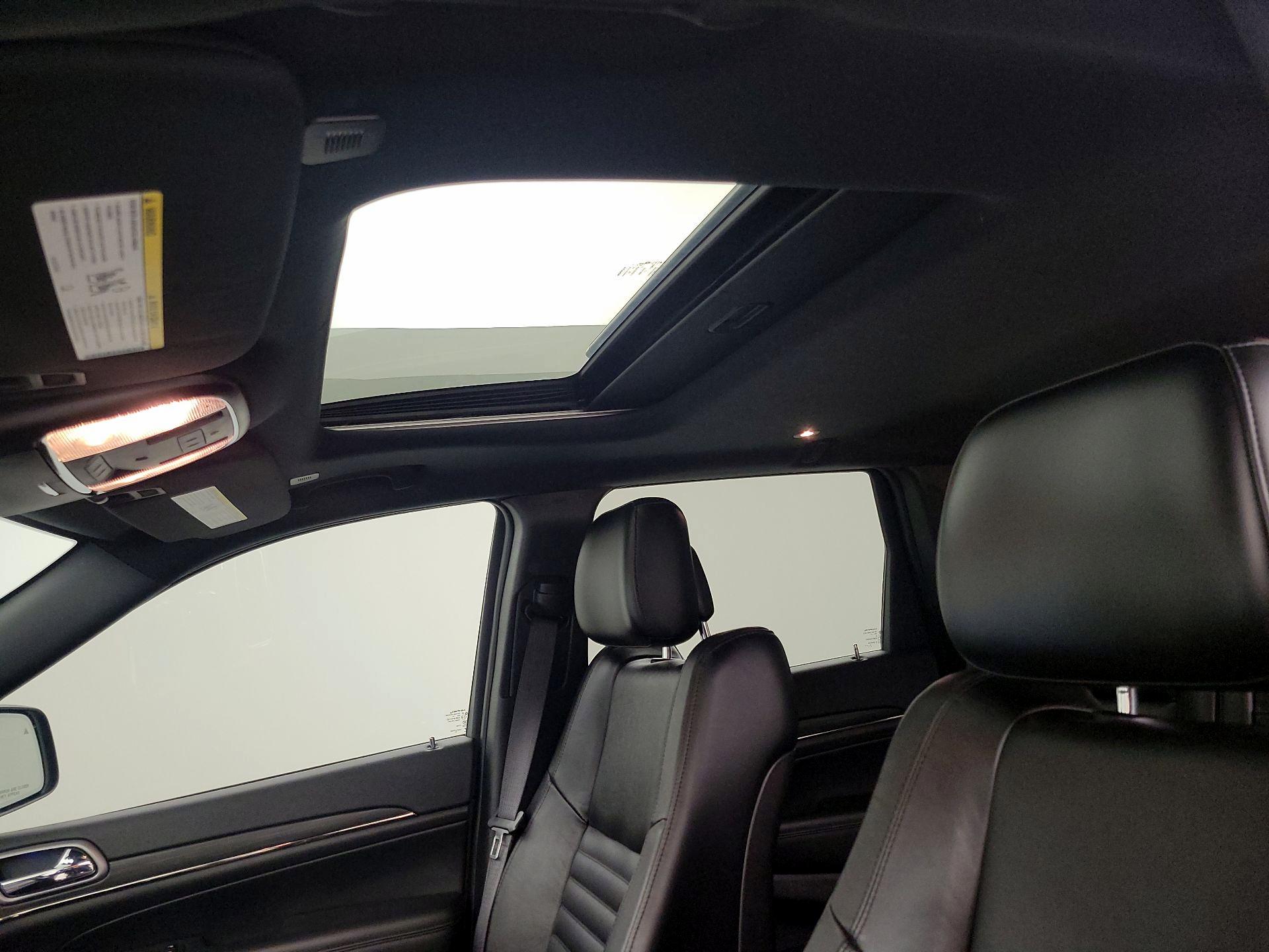 Thumbnail: 2021 Jeep Grand Cherokee - 20