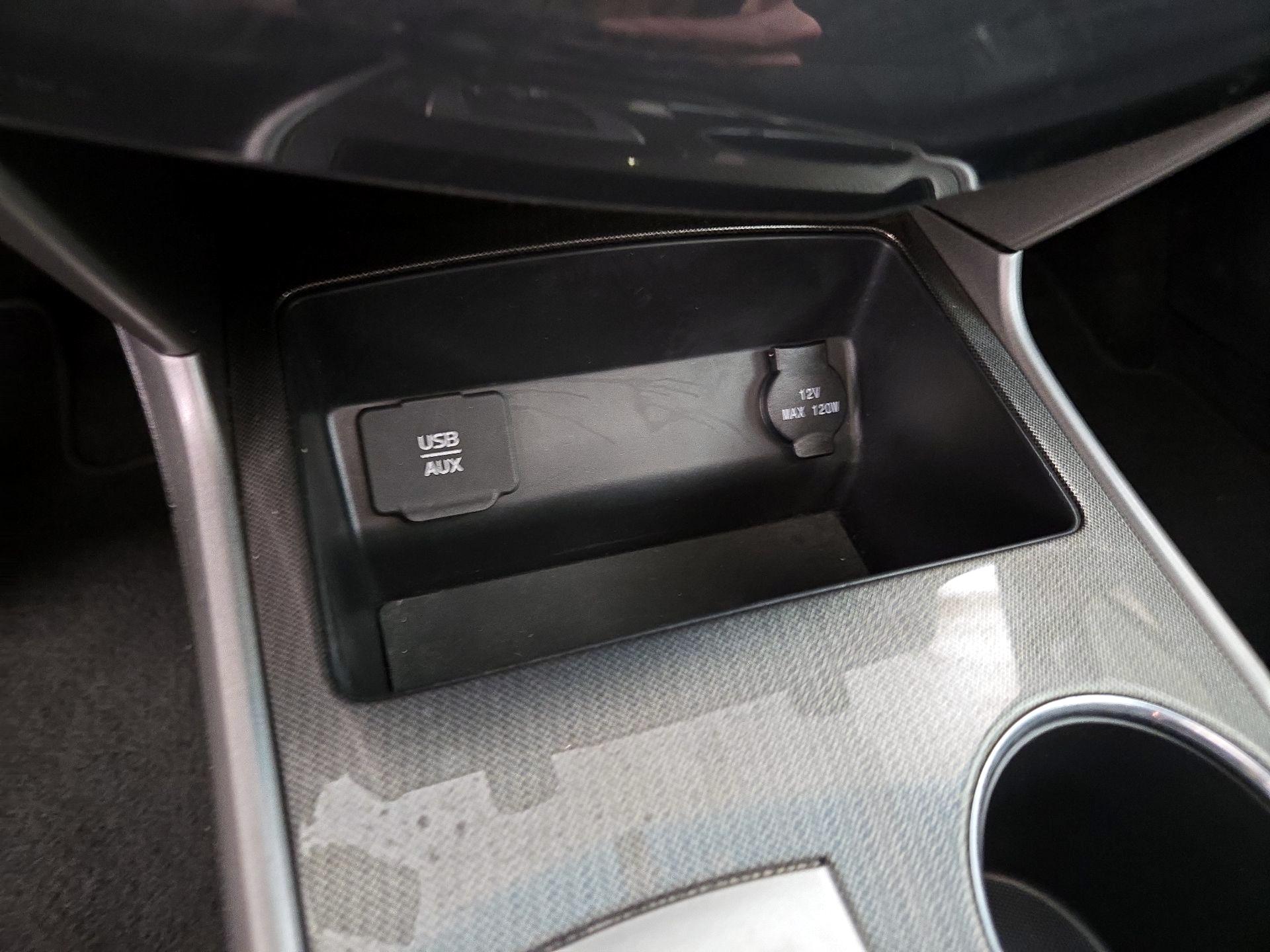 Thumbnail: 2015 Nissan Altima - 19